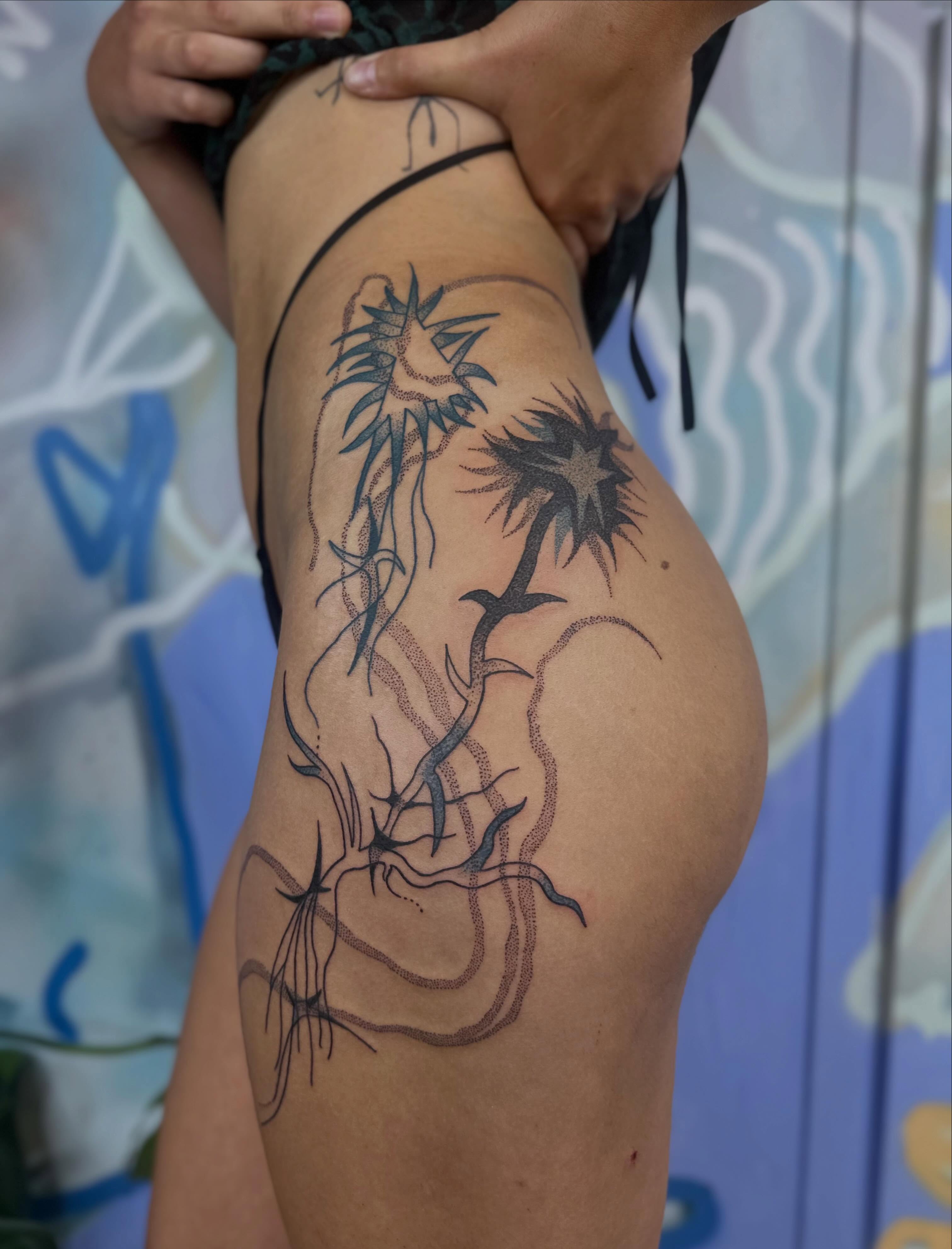 Tattoo by @kyklothymia — dotwork