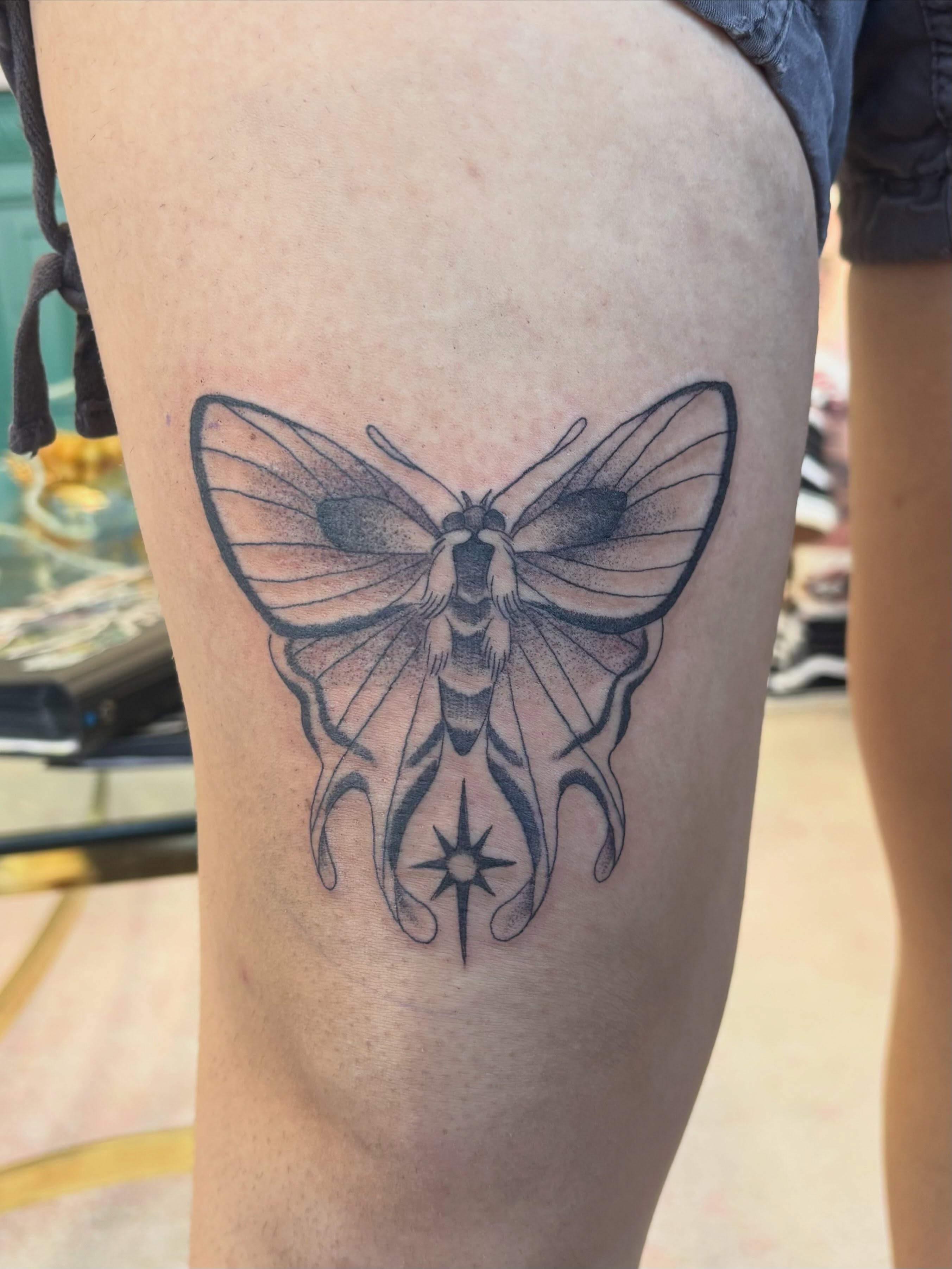 Tattoo by @beccabootattoos — dotwork, geometric