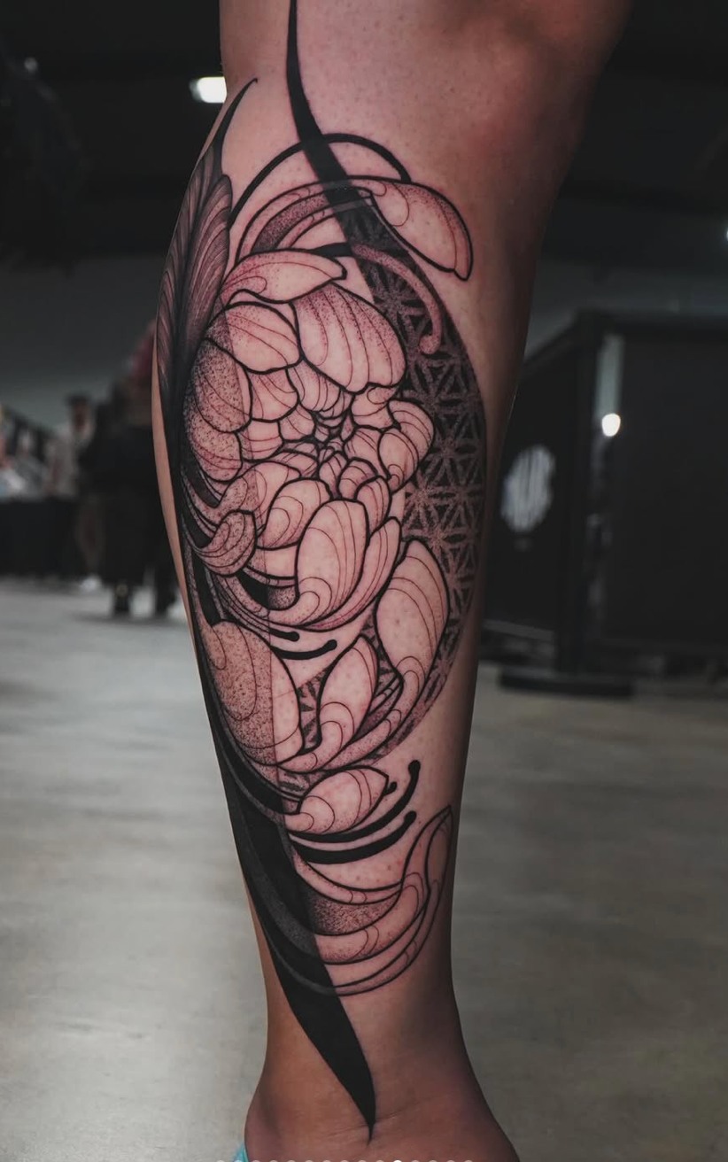 Tattoo by @kathepla — dotwork, ornamental