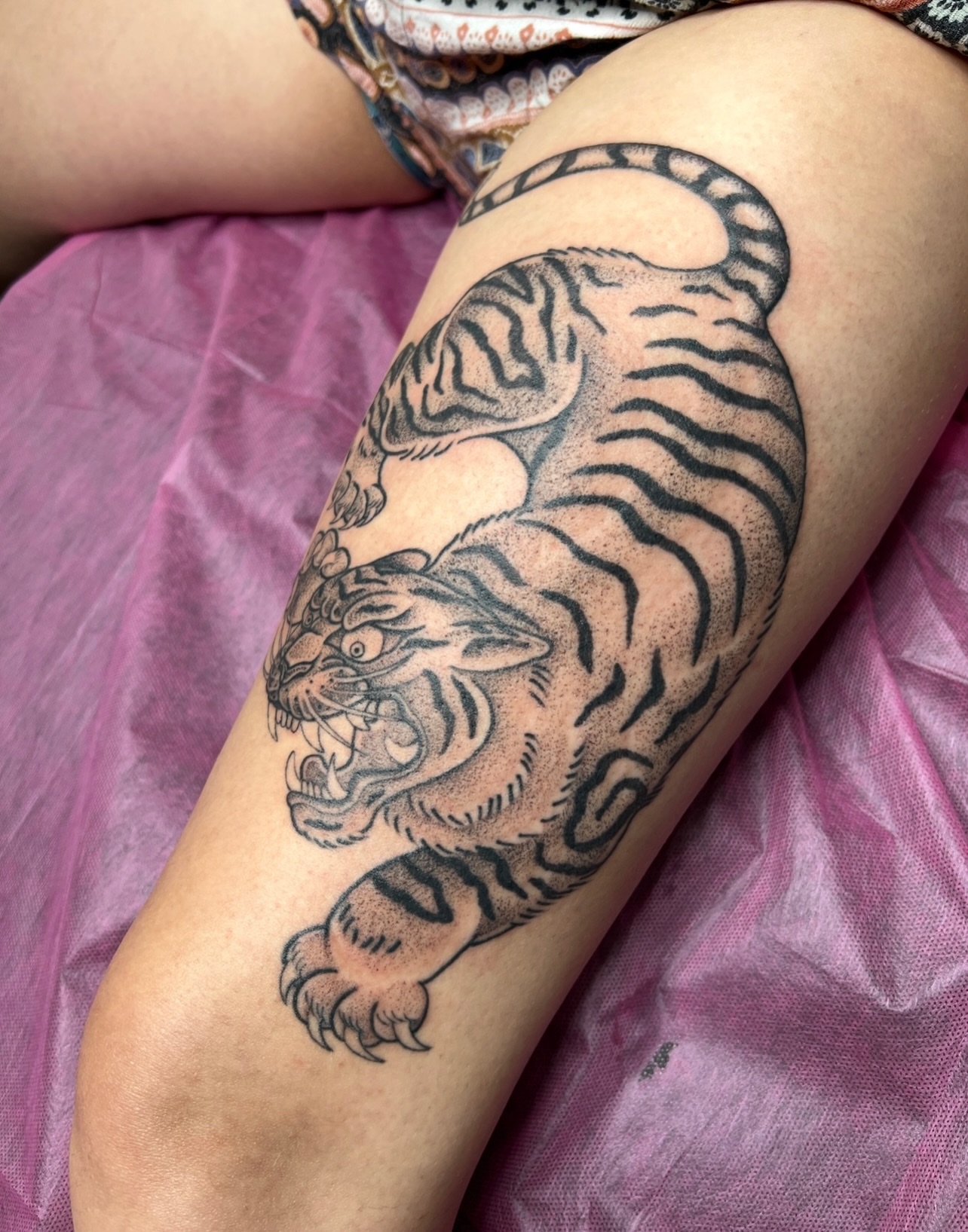 Tattoo by @brianaleflore — black_and_grey
