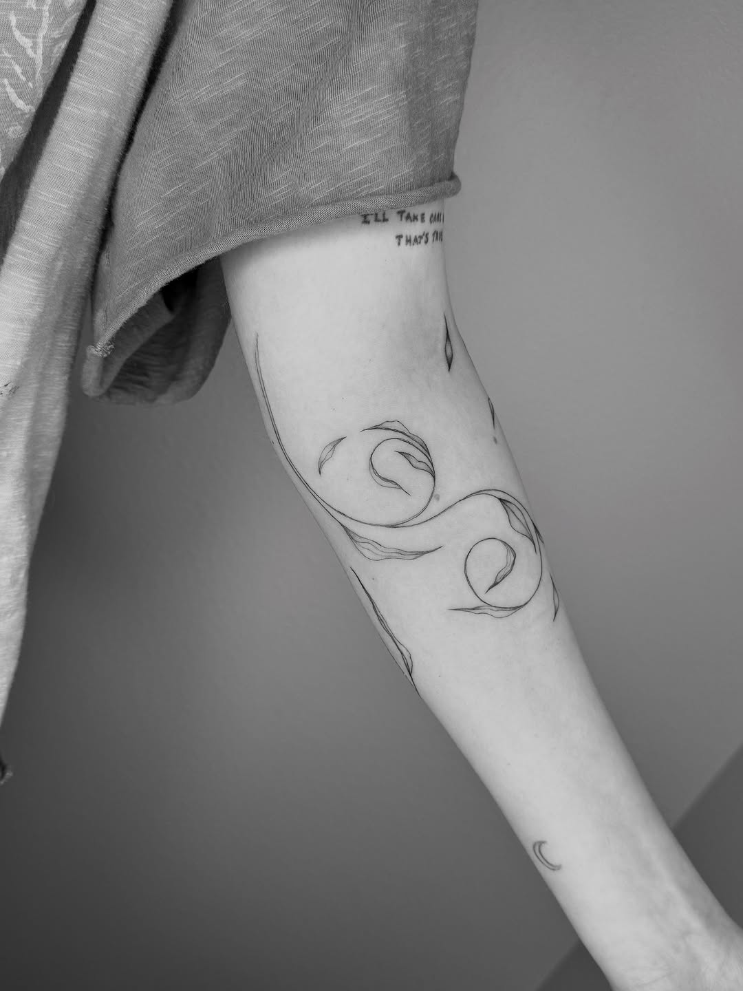 Tattoo by @ashleylorrainetattoos — fine_line, minimalist