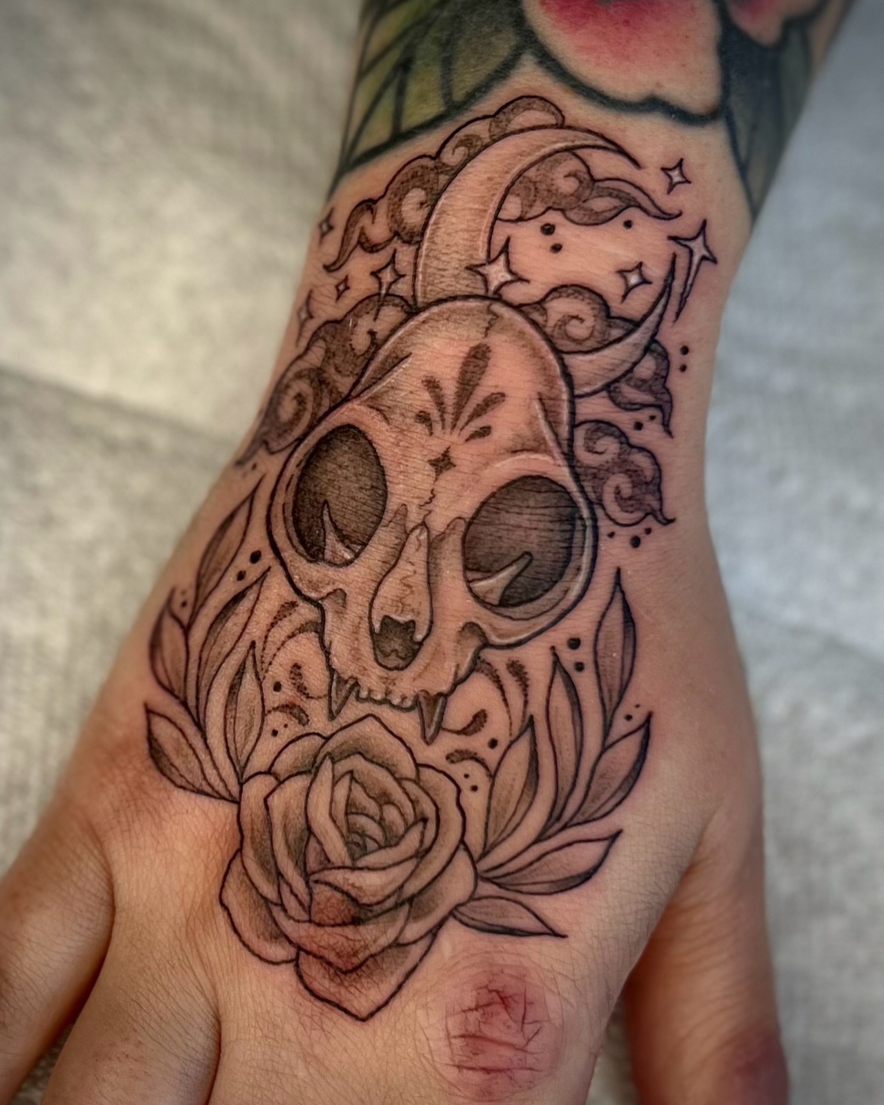 Tattoo by @olympe_ktattoos — black_and_grey