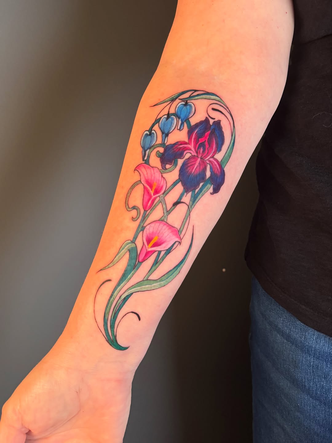 Tattoo by @lindseylanetattoos — ornamental, fine_line