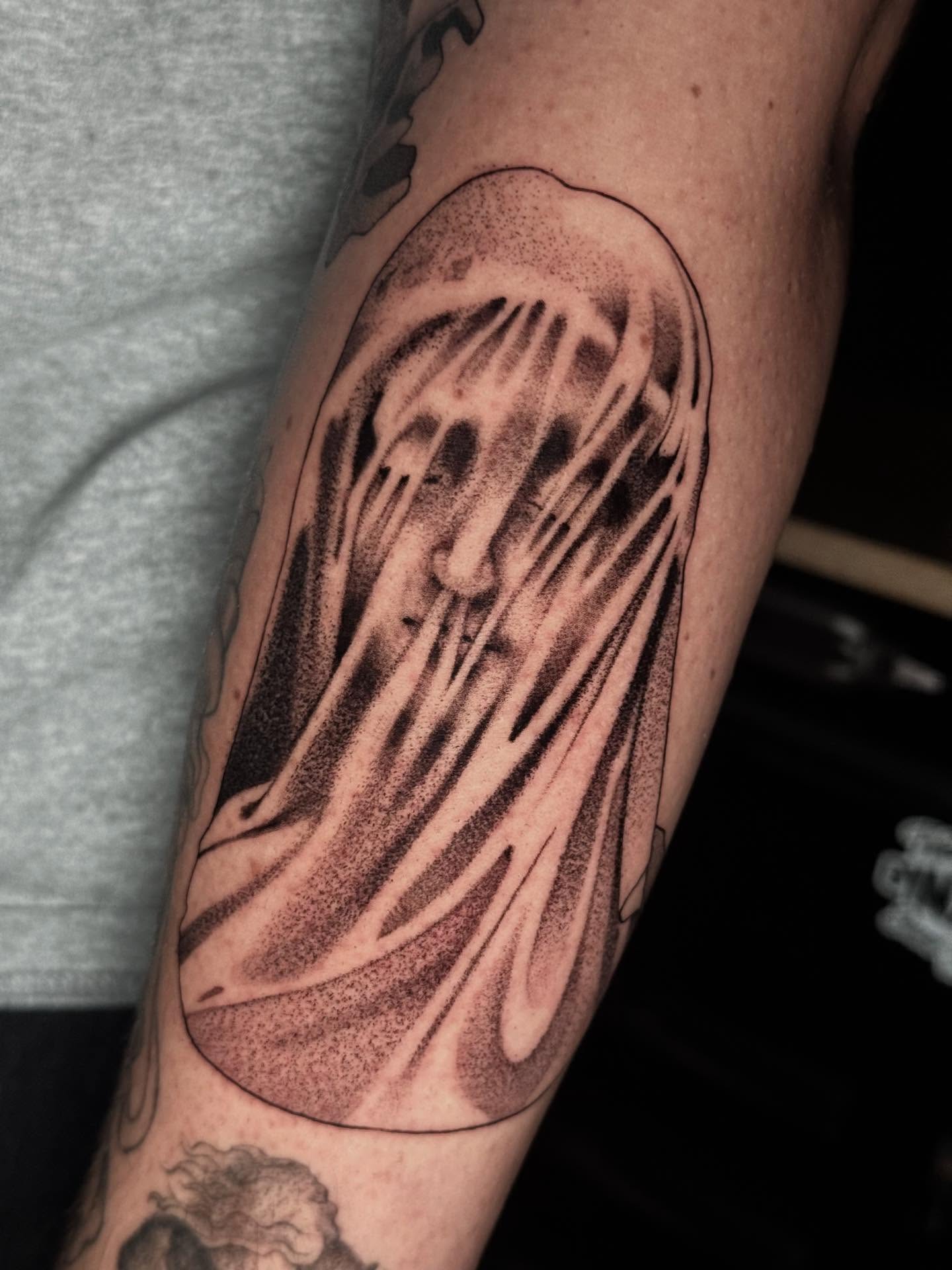 Tattoo by @mad_s_ink — dotwork, realism