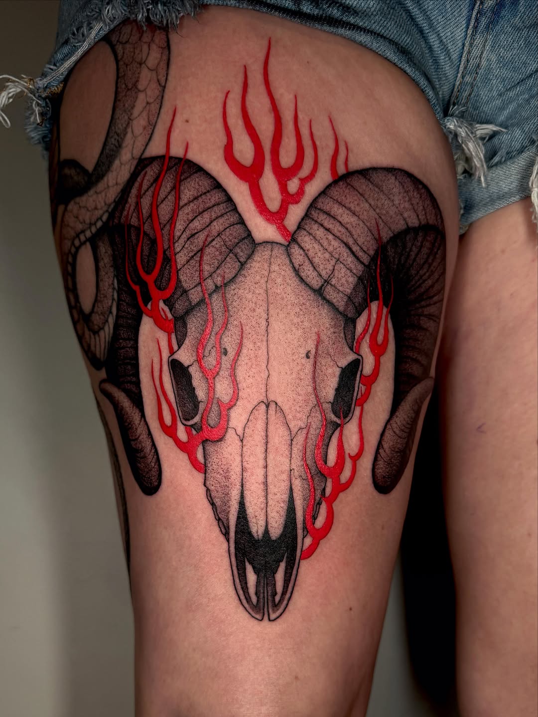 Tattoo by @laurenlilliantattoo — black_and_grey, neo_traditional