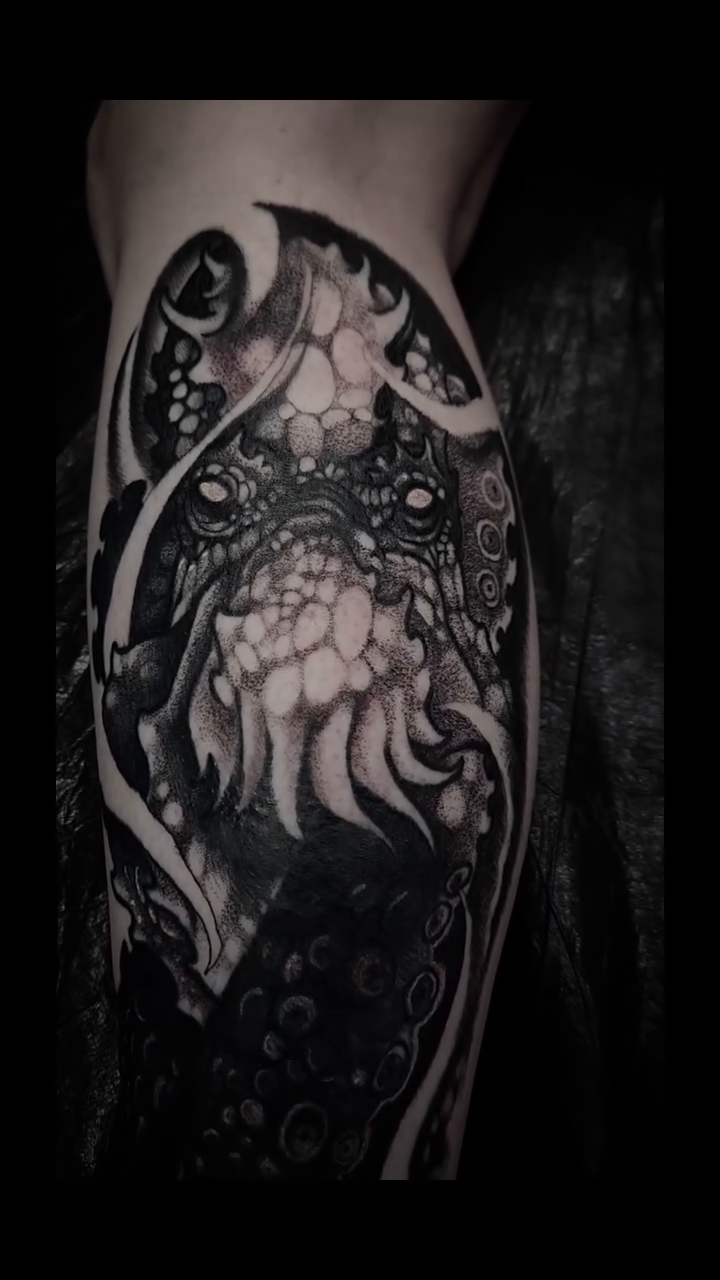 Tattoo by @fridaytattooer — dark_realism, black_and_grey