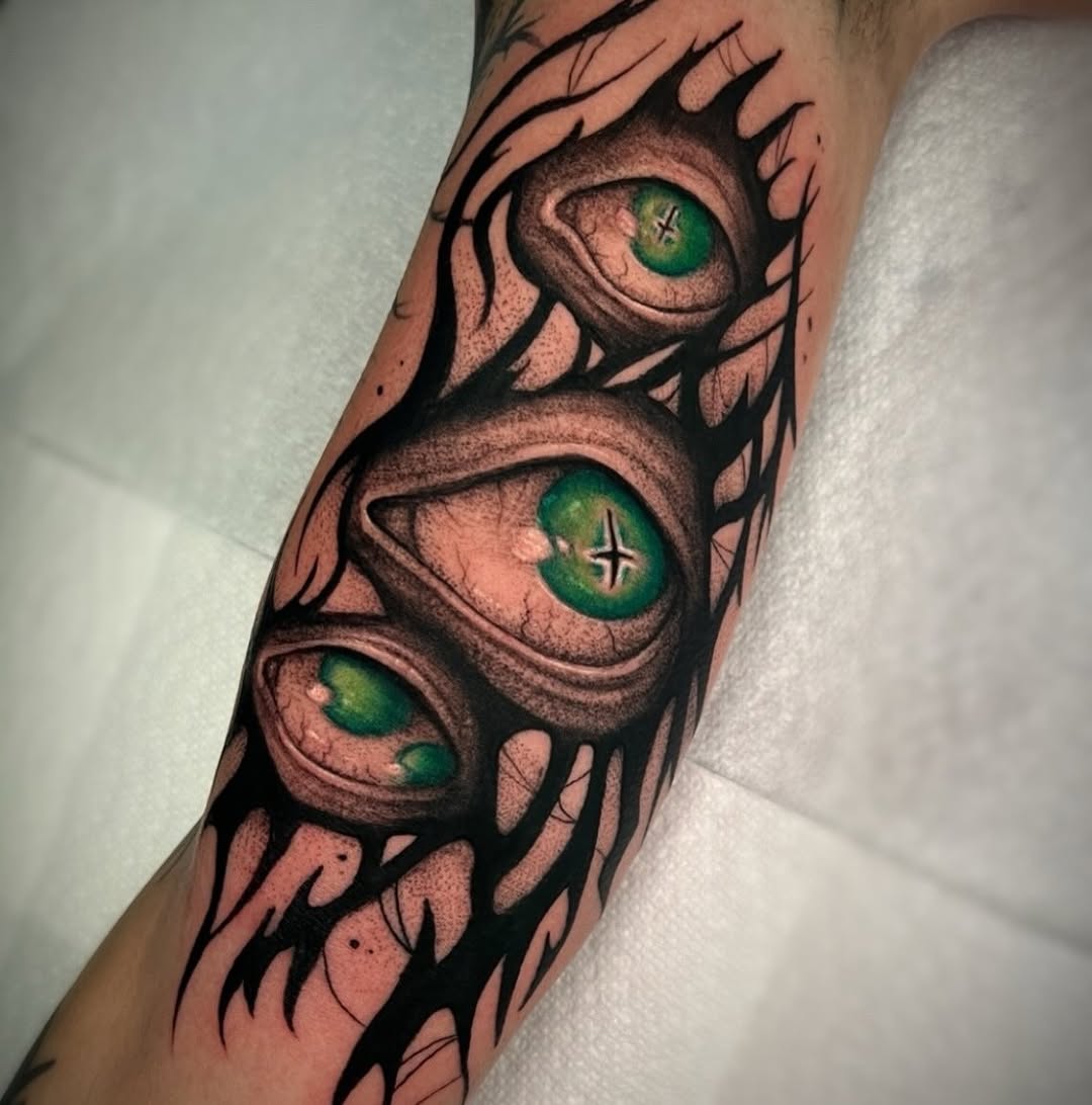 Tattoo by @leawhite_tattoos — realism, black_and_grey