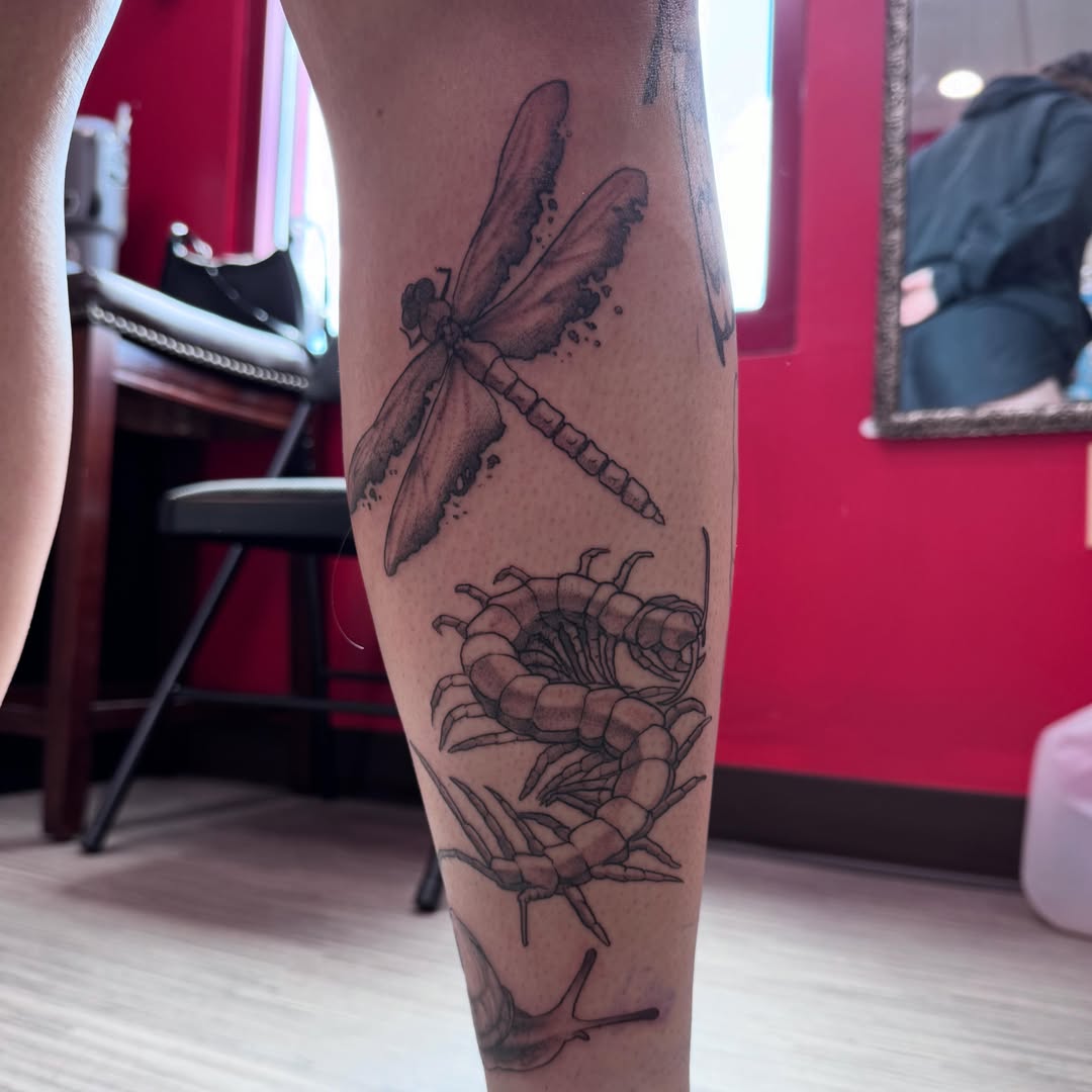 Tattoo by @tattoosbydizzy — black_and_grey