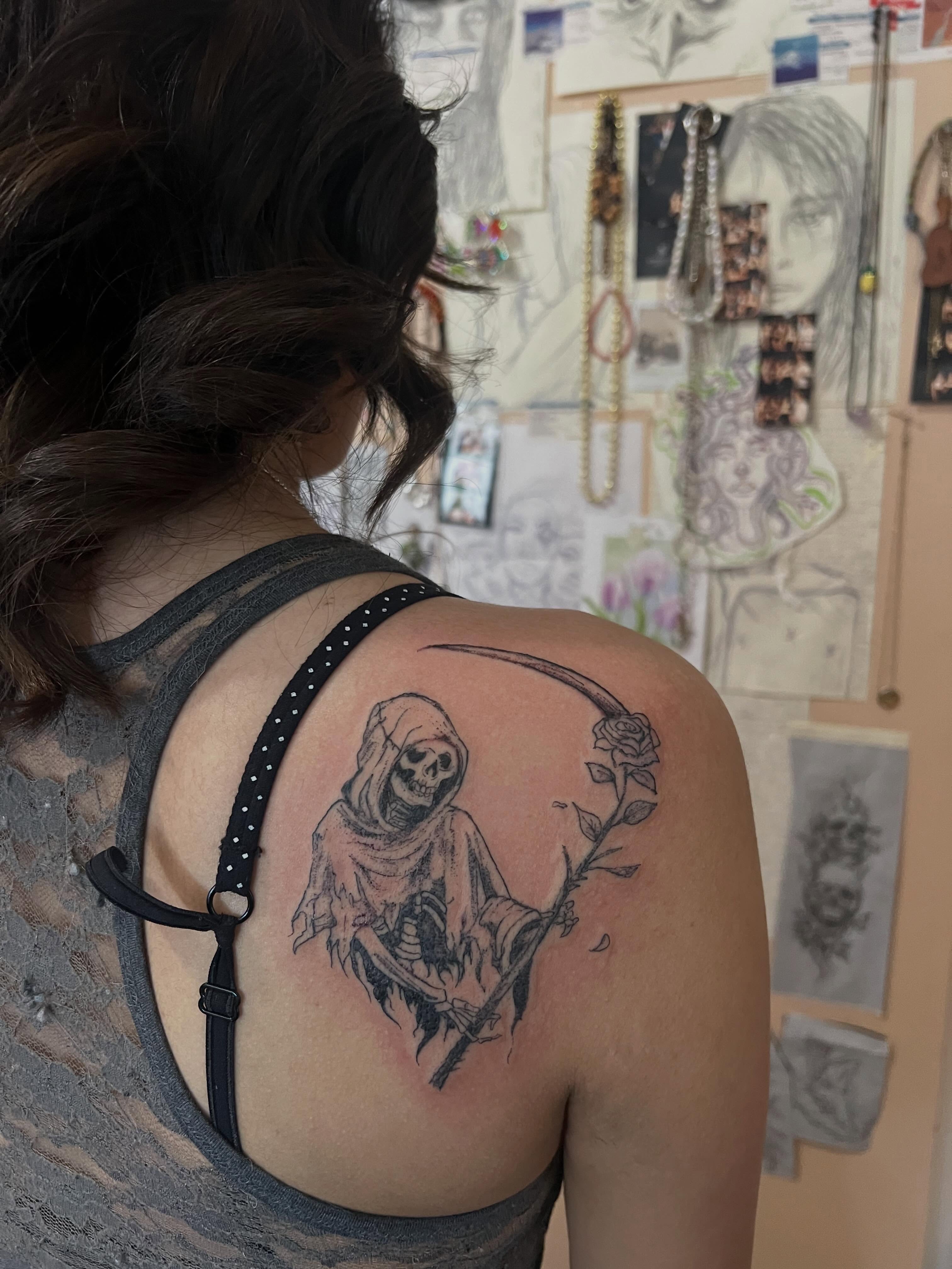 Tattoo by @tattedupbaddies_ — black_and_grey