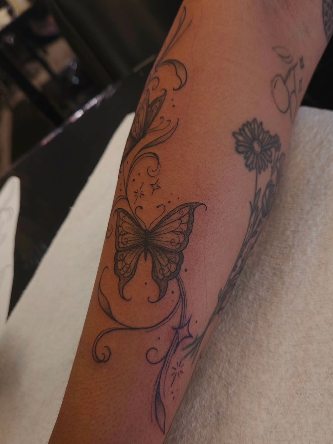 Tattoo by @shelbystattoos β fine_line, ornamental