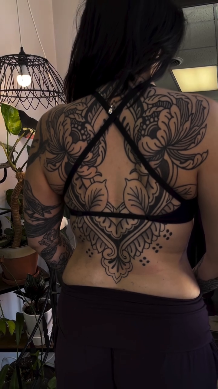 Tattoo by @lizkarntattoo — black_and_grey, ornamental