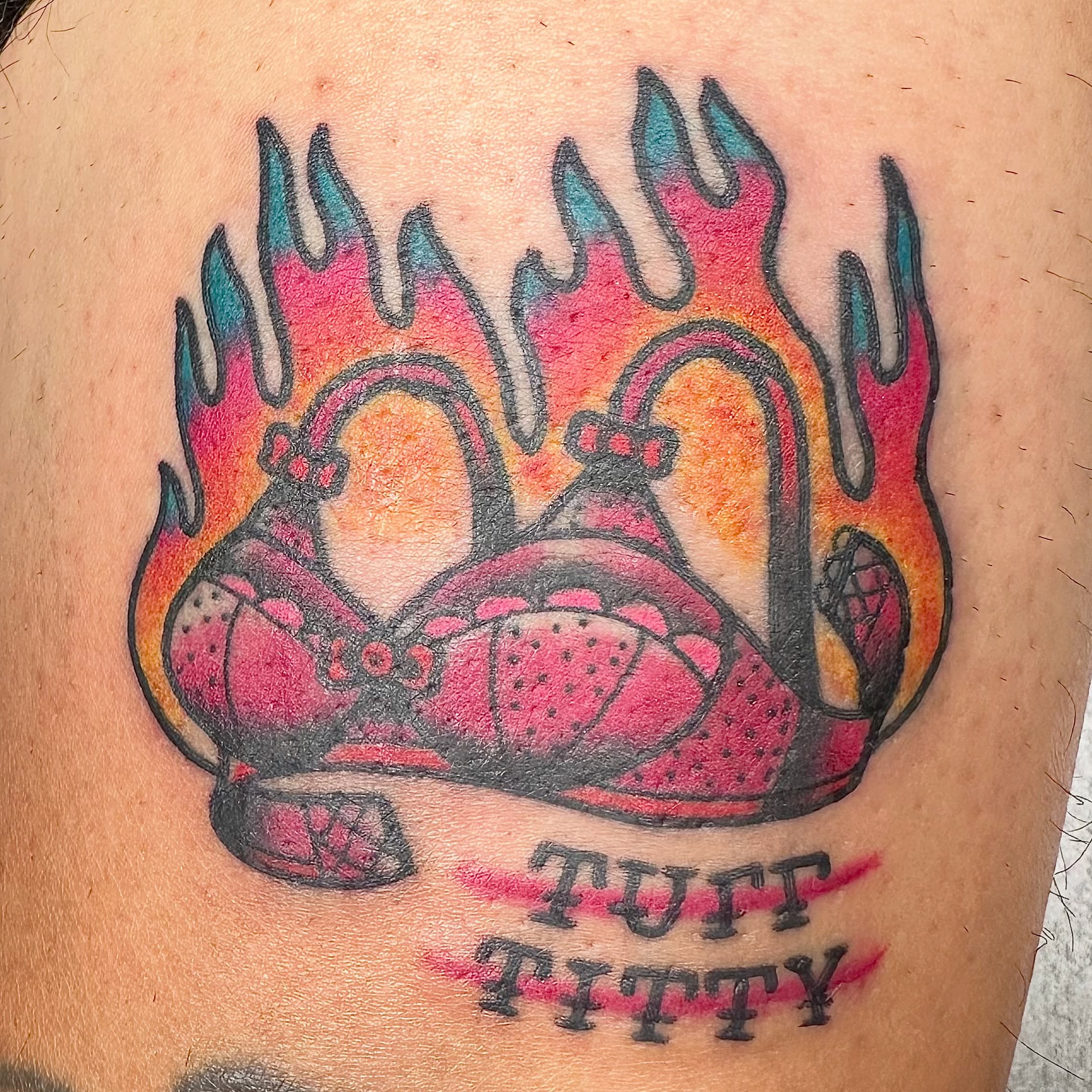 Tattoo by @tattoosbyedknowles — american_traditional, dotwork