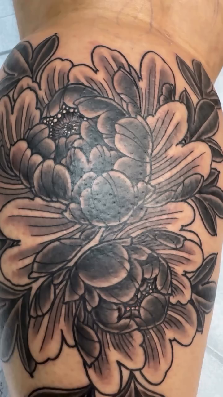 Tattoo by @derekcillaartwork — japanese_irezumi, black_and_grey