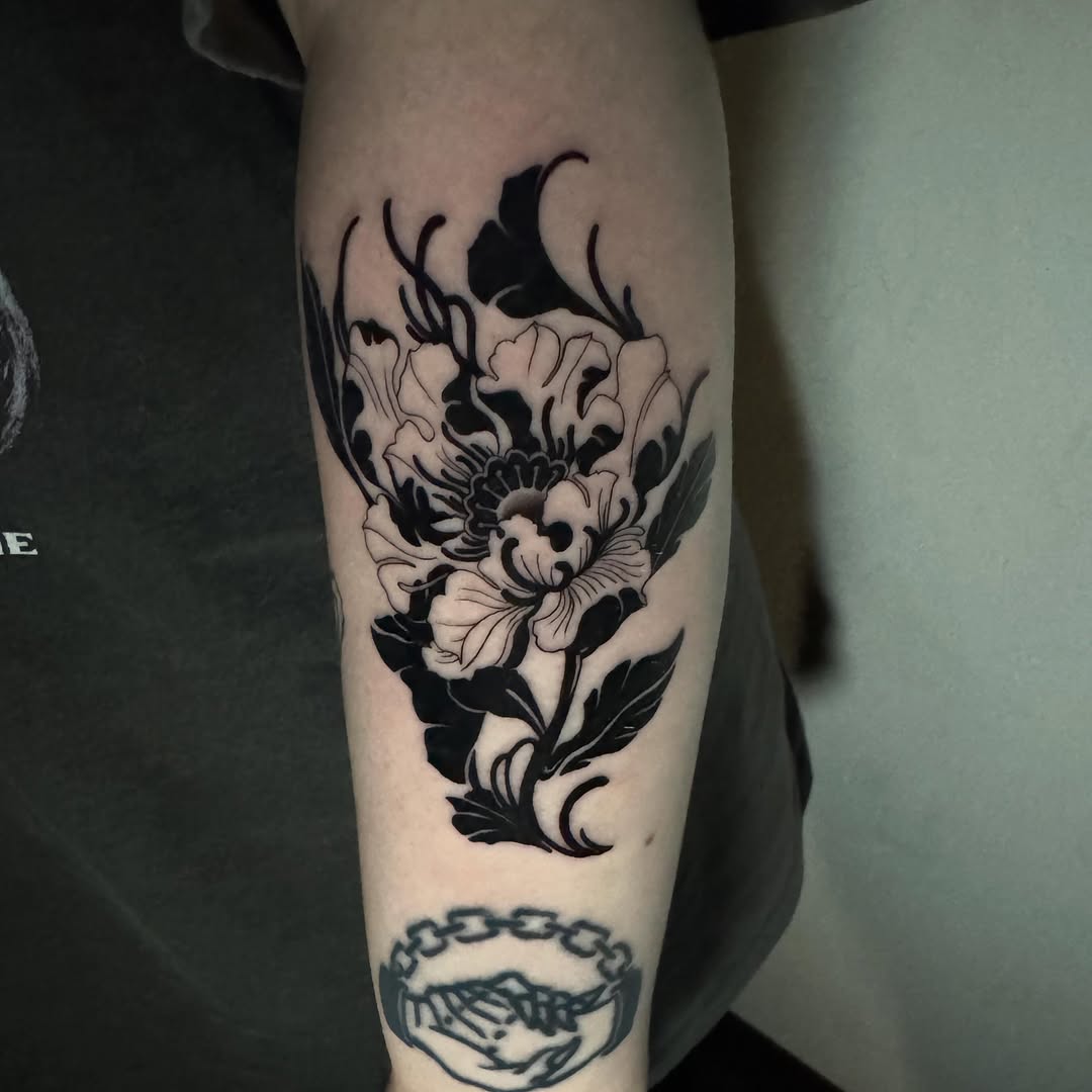 Tattoo by @ink_by_bugg — japanese_irezumi, blackwork