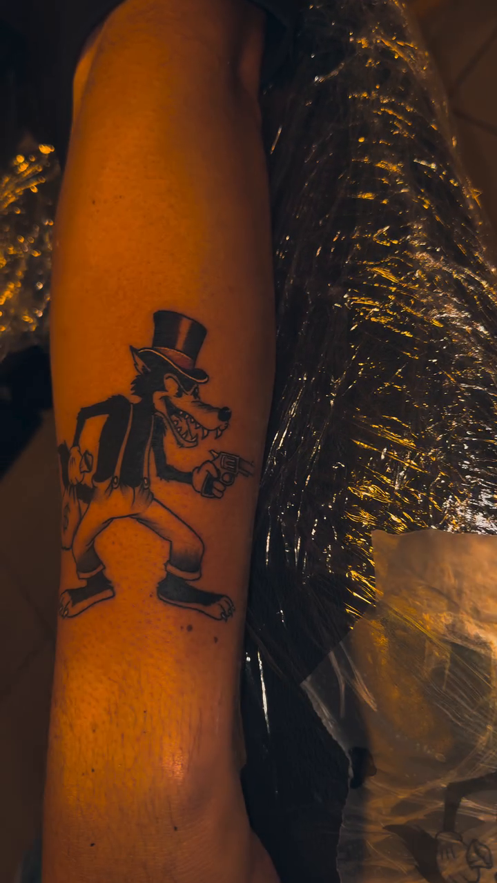 Tattoo by @noirtatu — american_traditional