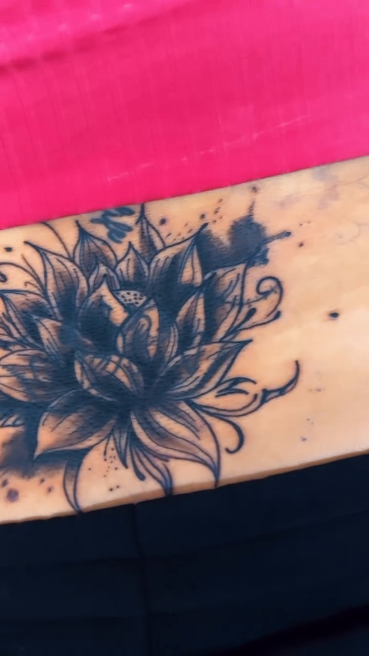 Tattoo by @armanee_ink — black_and_grey, realism