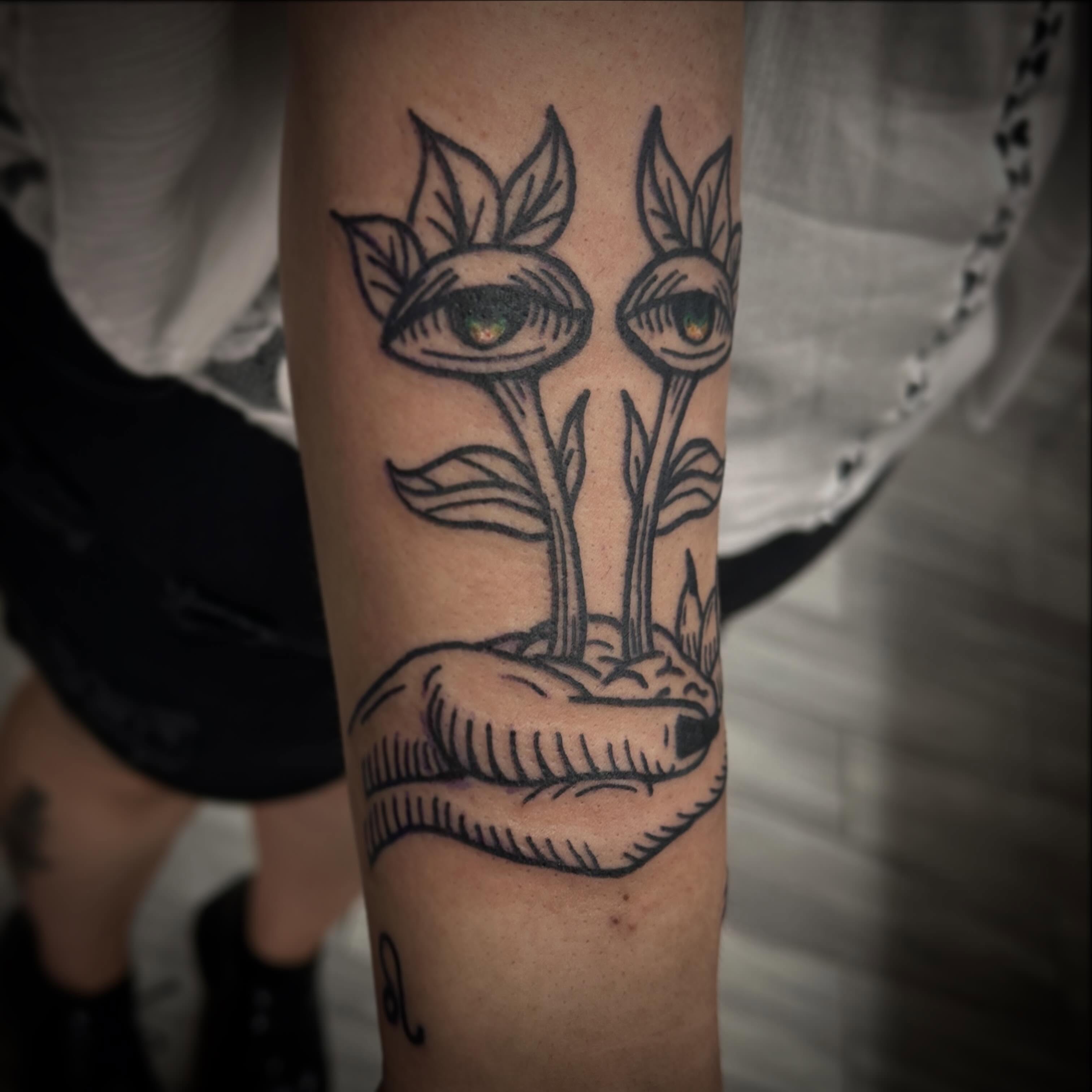 Tattoo by @katarcana β black_and_grey