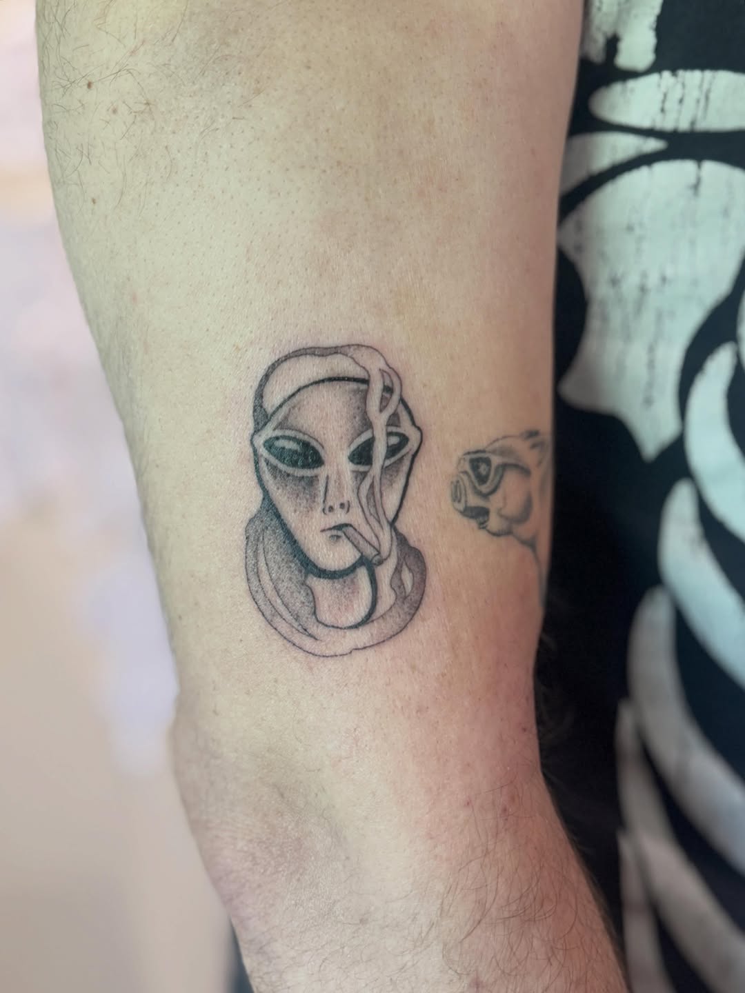 Tattoo by @rebecca.rose.tattoos — black_and_grey, fine_line
