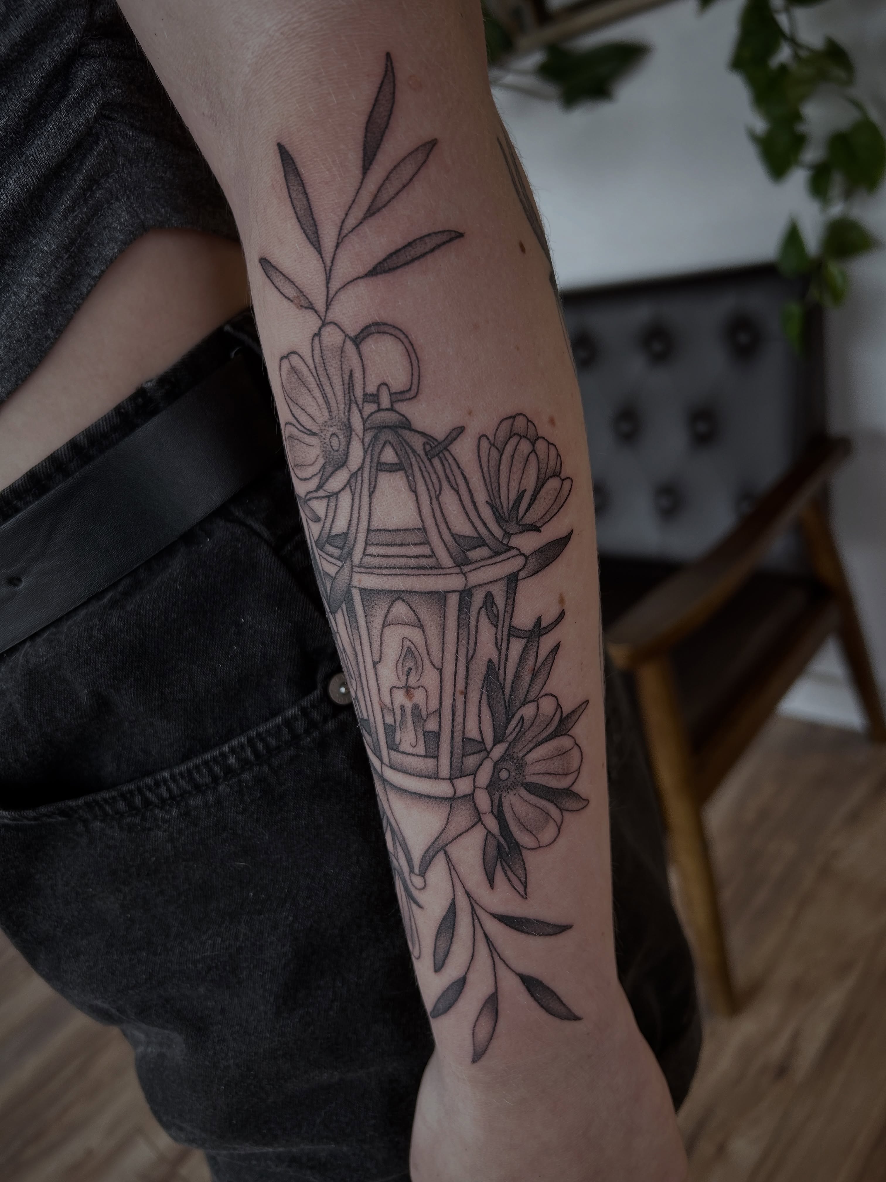 Tattoo by @midwestcrybaby — black_and_grey