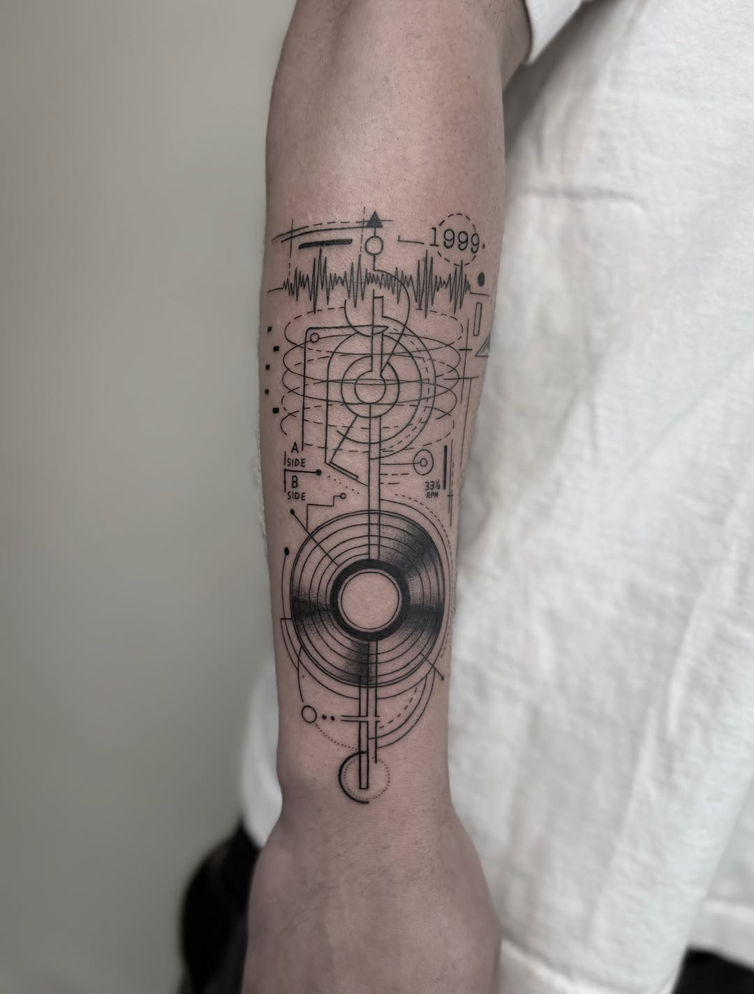 Tattoo by @jadyntattooer — geometric, black_and_grey