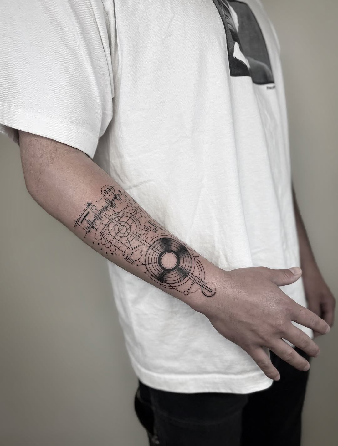 Tattoo by @jadyntattooer — geometric, black_and_grey
