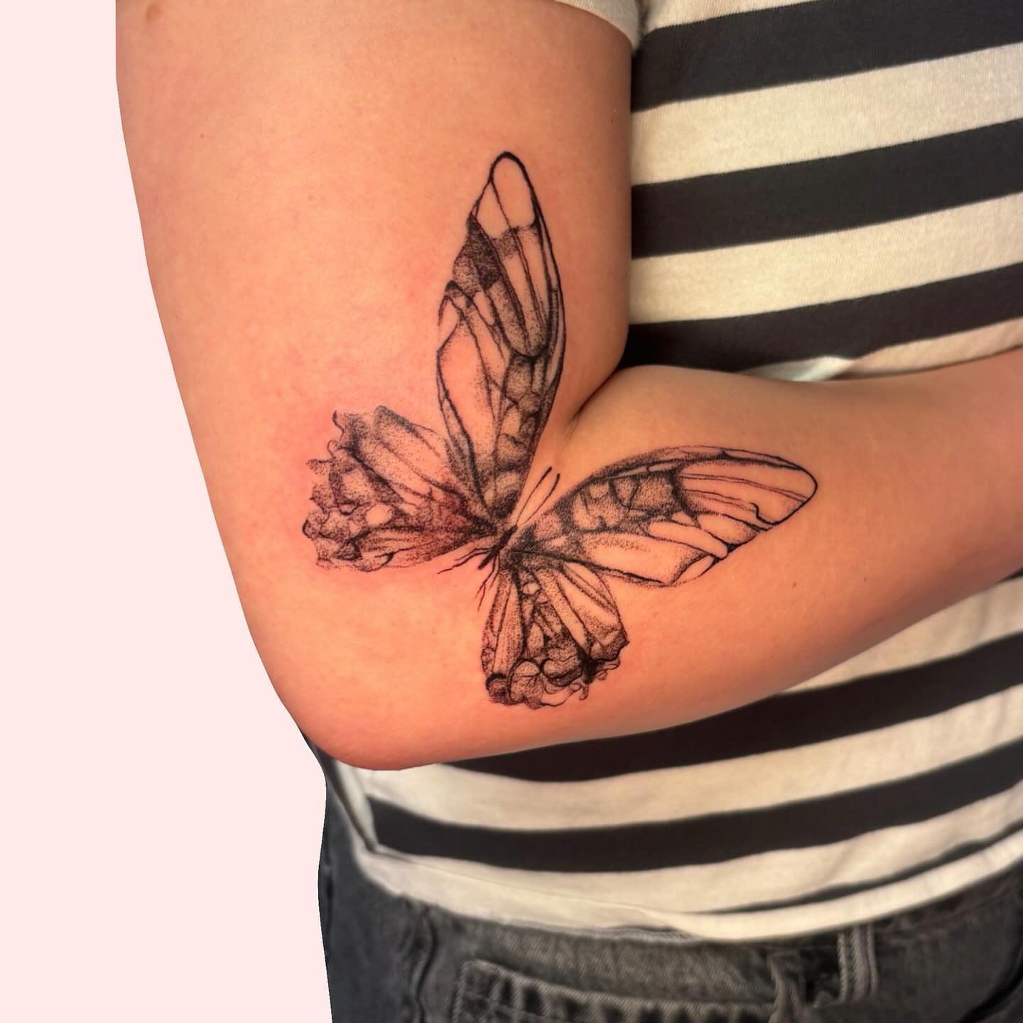 Tattoo by @jo.tattoos47 — dotwork