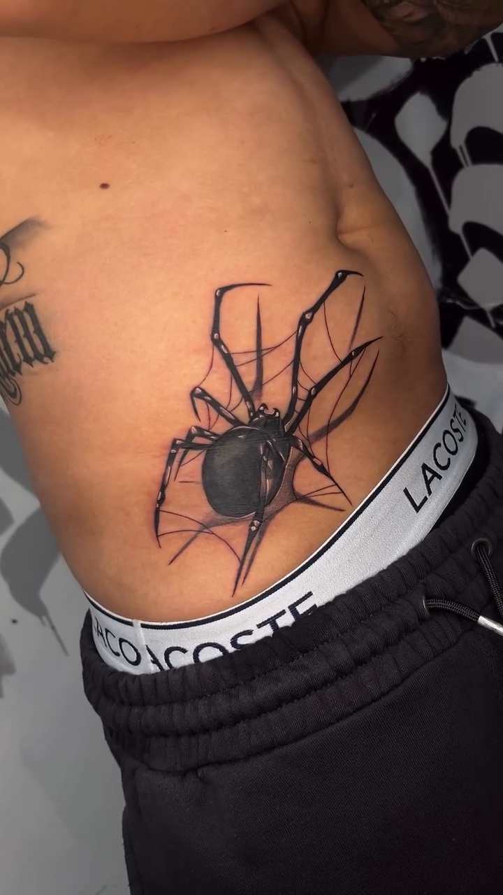 Tattoo by @jhonnye_tattoo — black_and_grey, realism