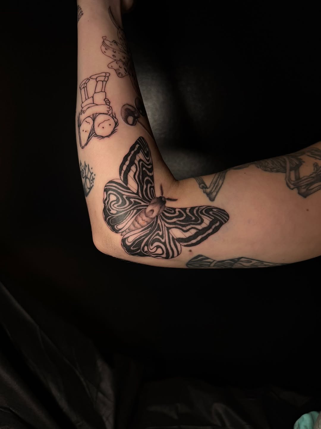 Tattoo by @madisonkaytattoos โ black_and_grey, illustrative