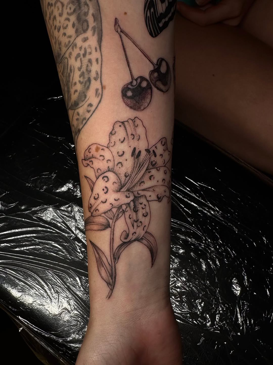 Tattoo by @madisonkaytattoos โ black_and_grey, realism