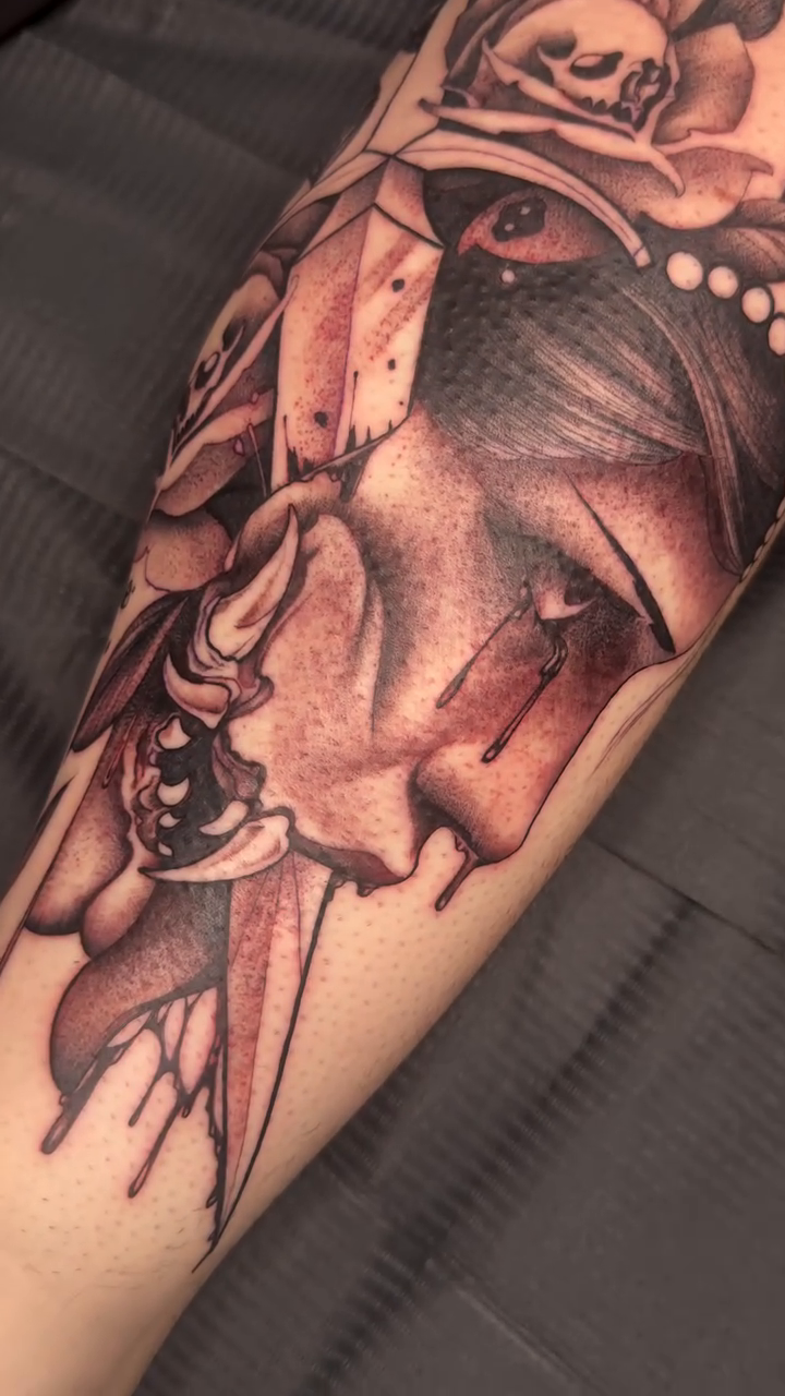 Tattoo by @felizestrella_tattoo — dark_realism, black_and_grey