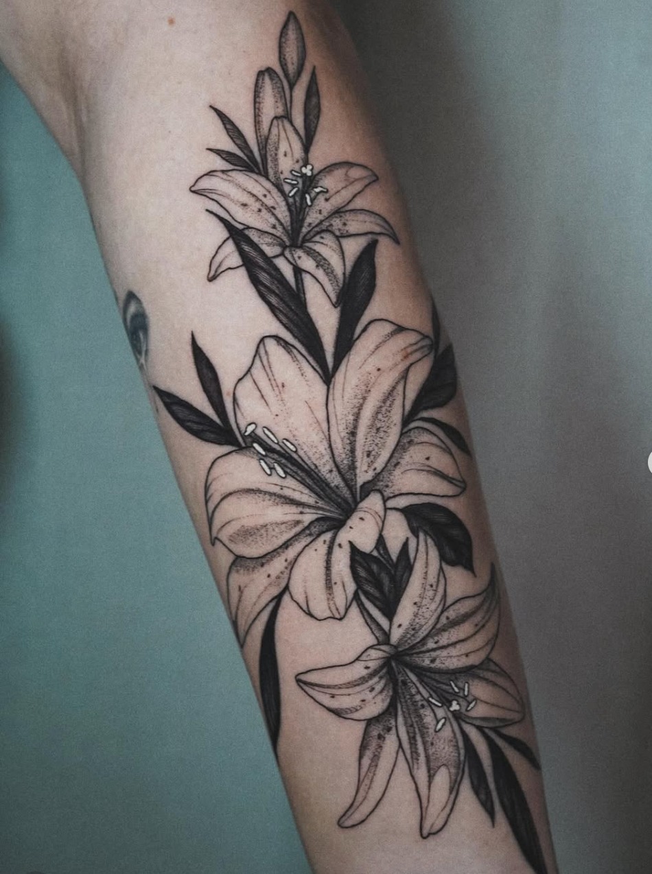 Tattoo by @kathepla — black_and_grey, realism