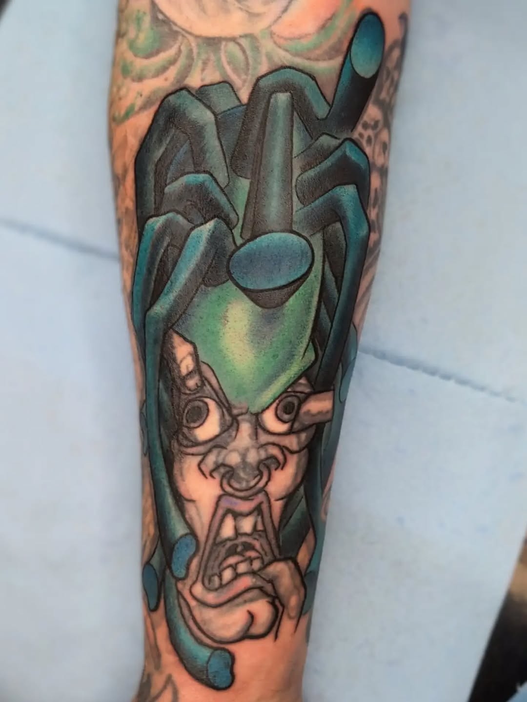 Tattoo by @hew_hoff — new_school