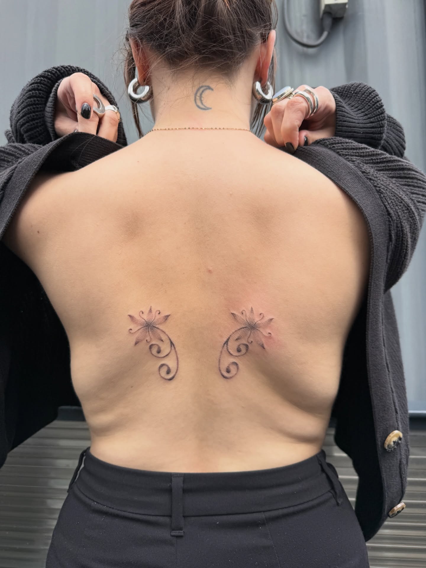 Tattoo by @alicexgreen — black_and_grey