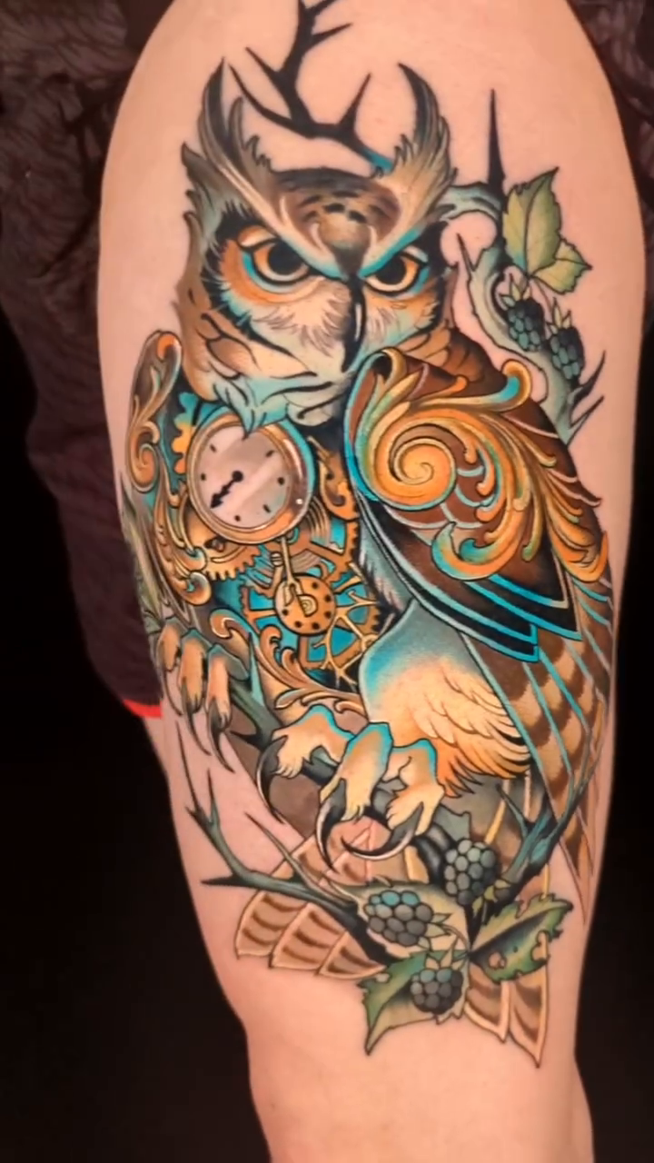 Tattoo by @evey.lp — realism, neo_traditional
