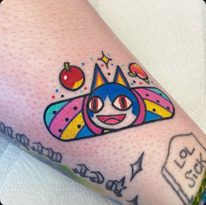 Tattoo by @roxyrydertattoo — new_school, dotwork