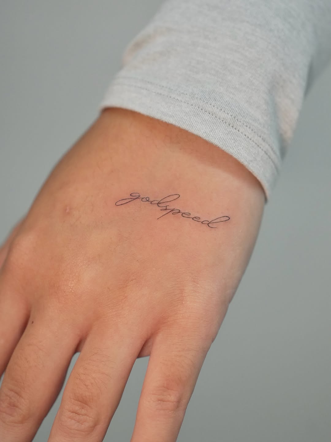 Tattoo by @moni.tattoos β lettering_script, fine_line