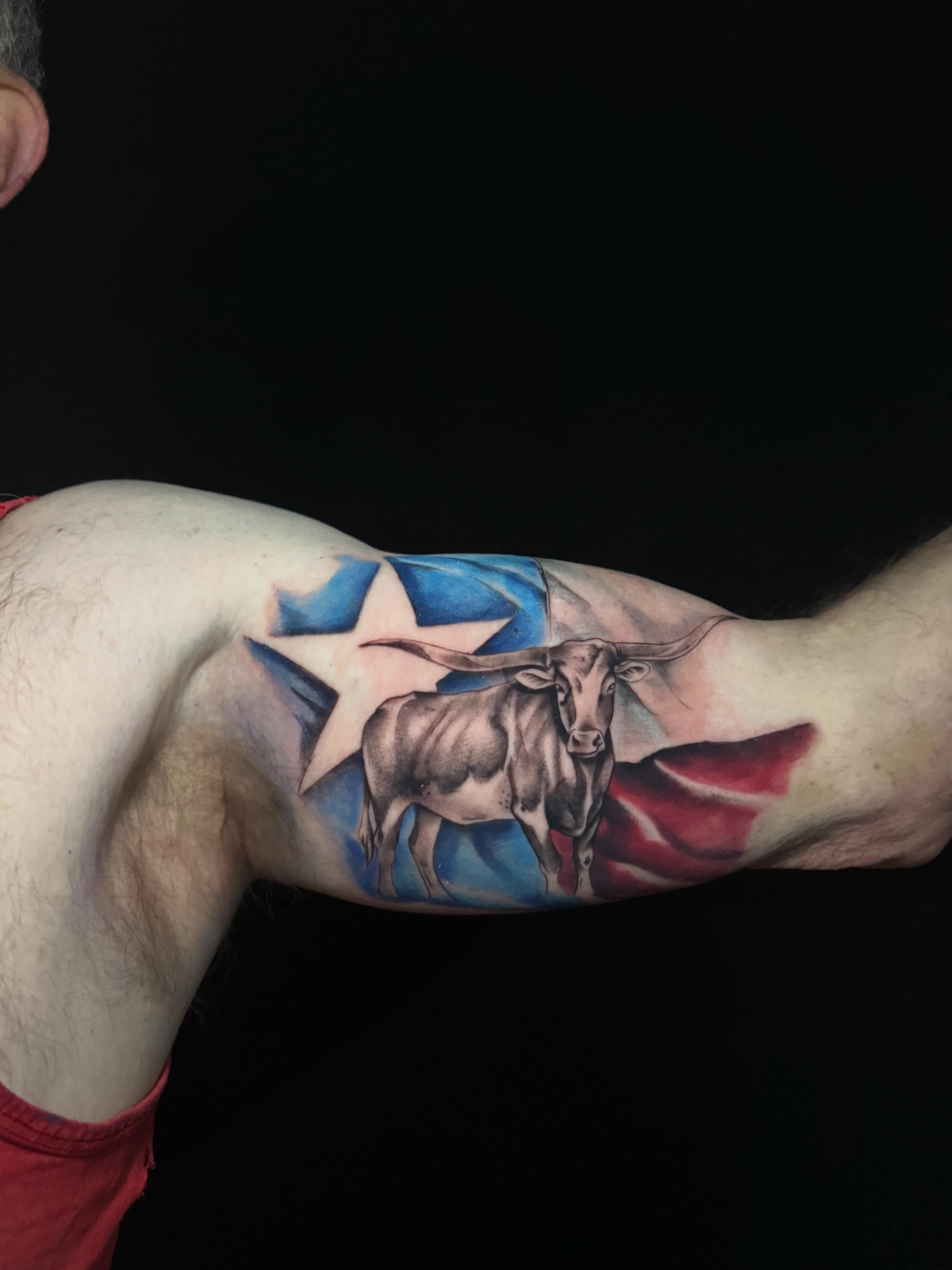 Tattoo by @astroweworld — realism