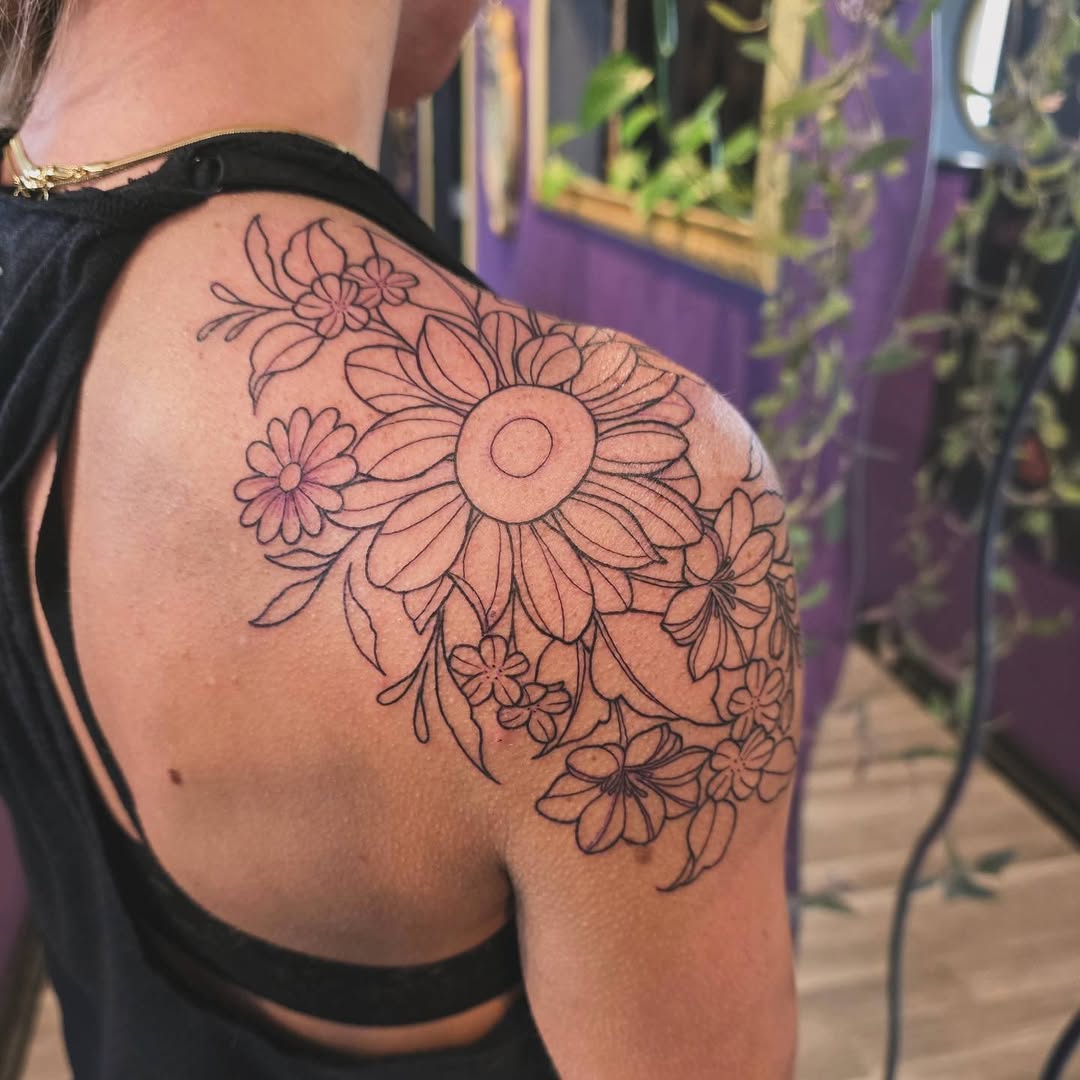 Tattoo by @cassiealtattoos — fine_line