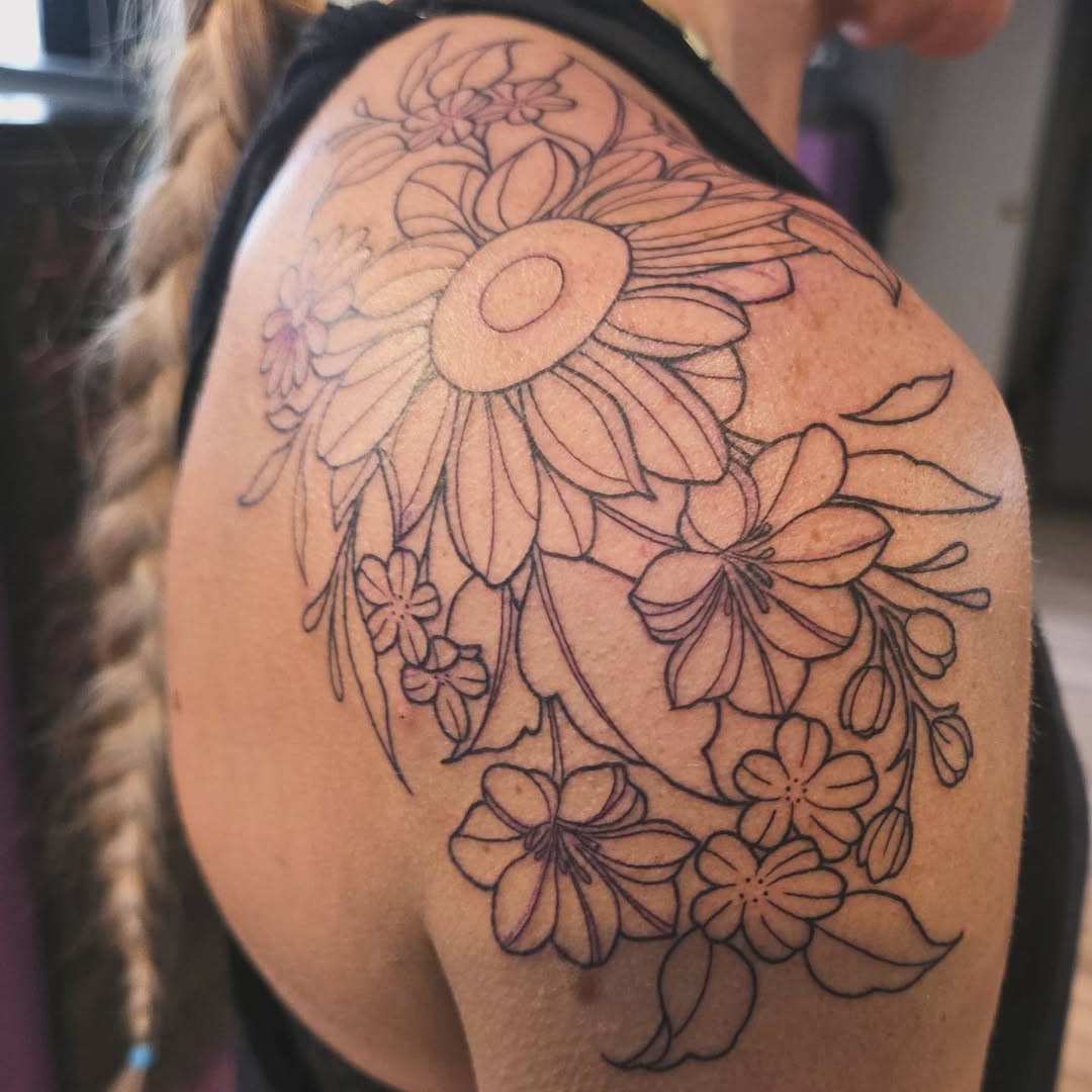 Tattoo by @cassiealtattoos — fine_line