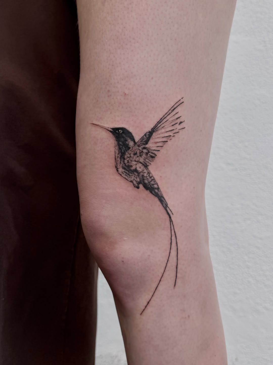 Tattoo by @avaniloutattoo — fine_line, black_and_grey