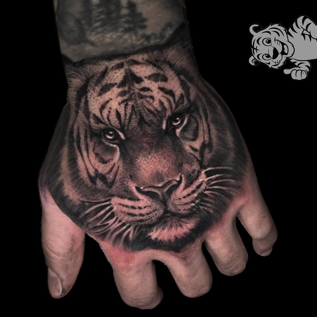 Tiger face realism tattoo on the hand by ๐ฟ๐๐ฃ๐๐๐ก ๐๐ค๐ ๐ค๐ง๐ฃ๐ฎ, Middletown, Orange County, New York