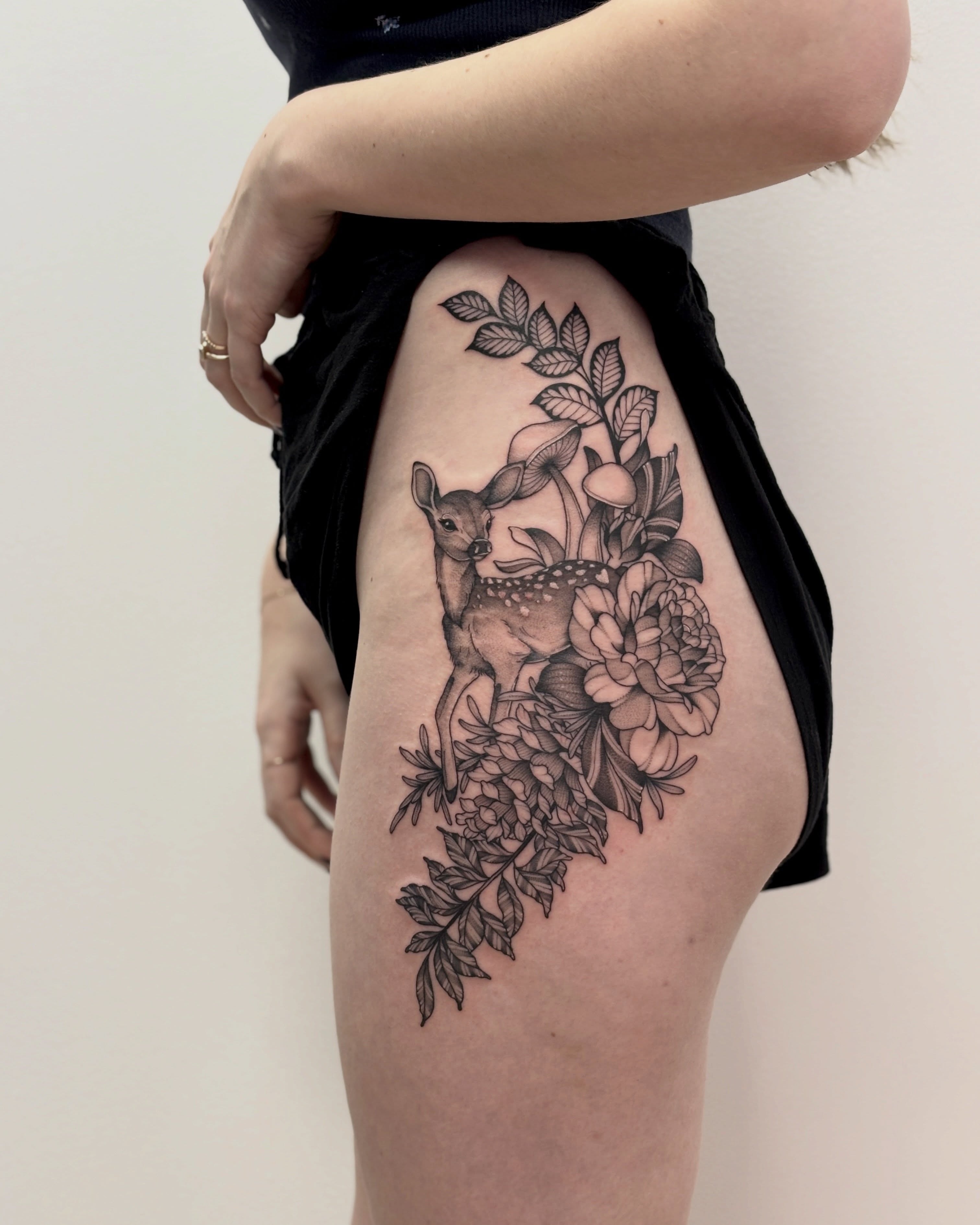 Tattoo by @lilindigotattoo โ black_and_grey