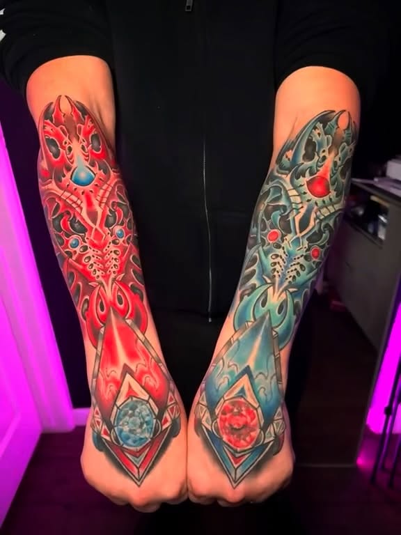 Geometric geometric tattoo on the forearm by Arizona Tattoo Artist, Phoenix, Arizona