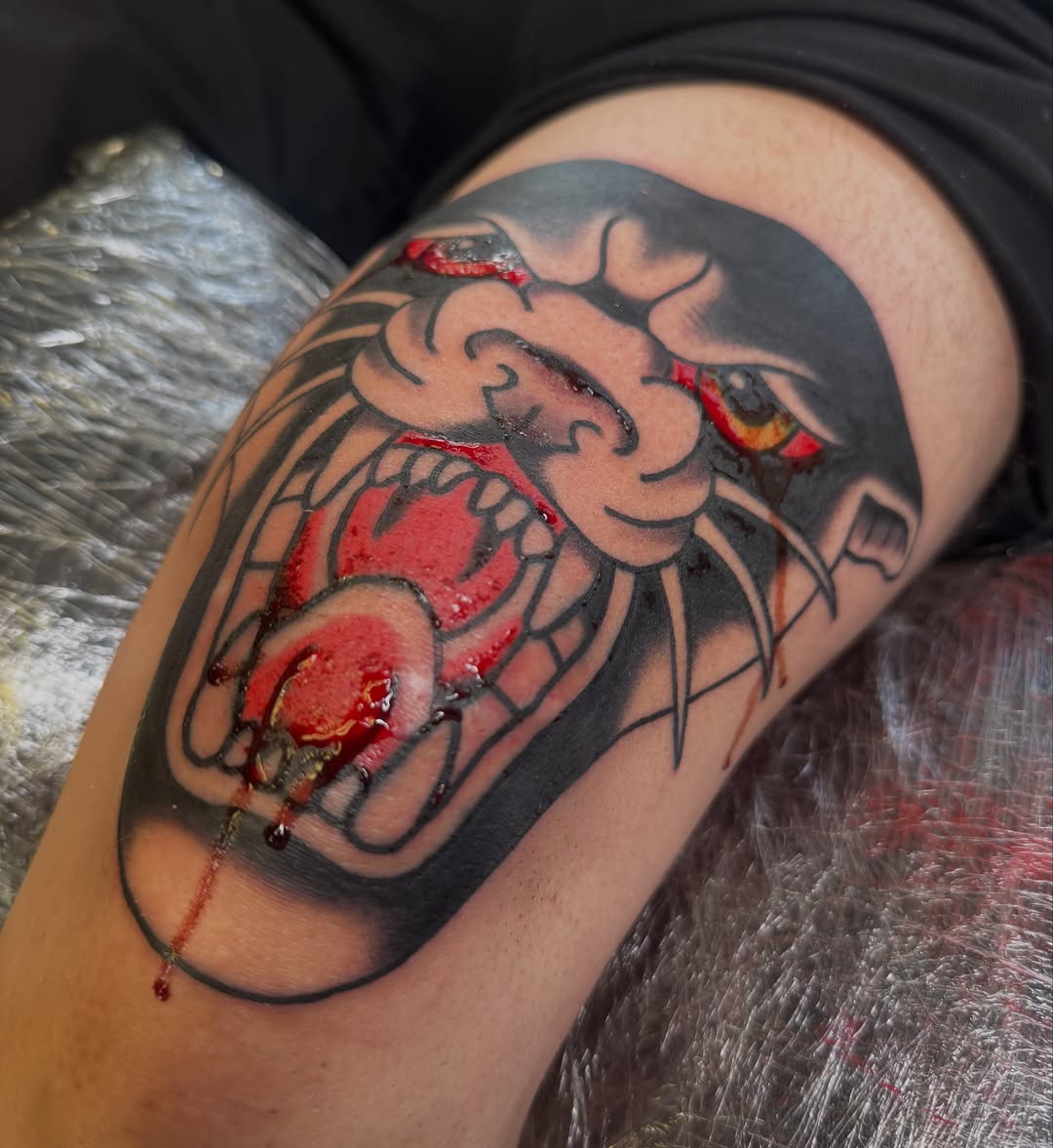 Tattoo by @tattoomuto — american_traditional