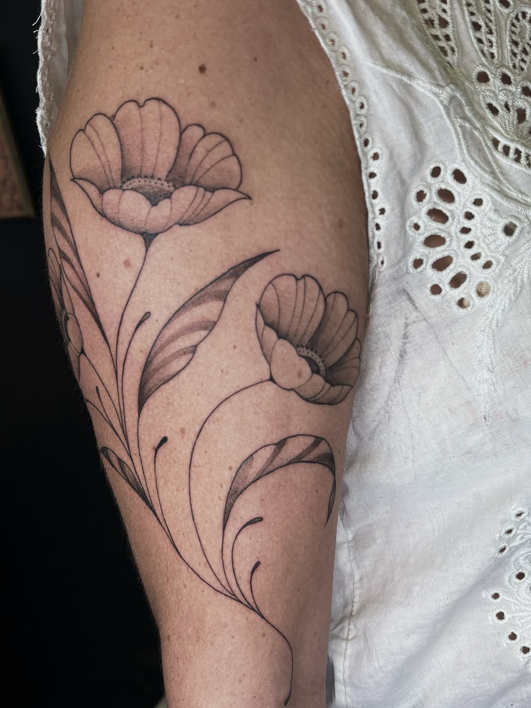 Tattoo by @harmonytattoo_ — fine_line, black_and_grey