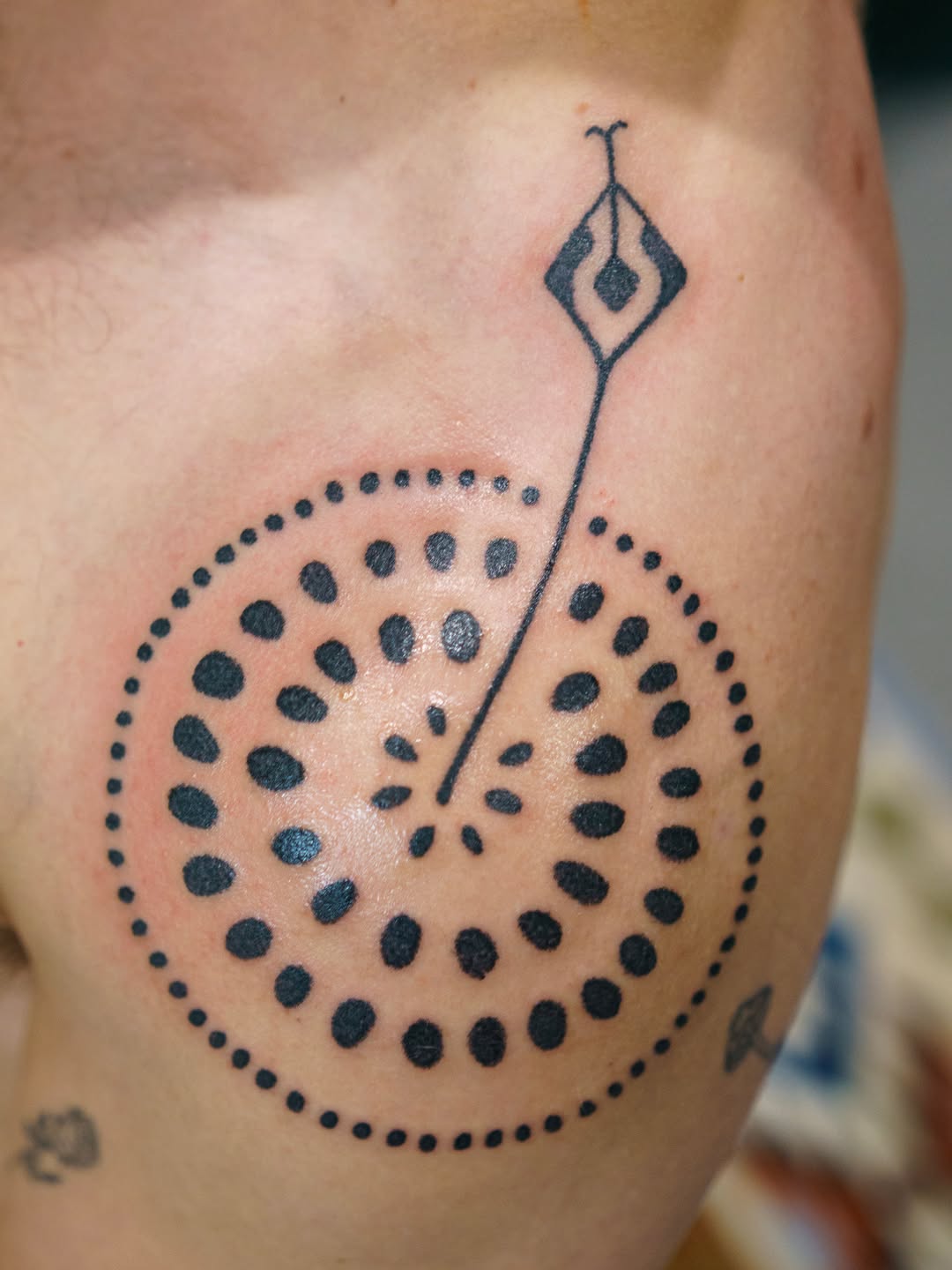 Abstract geometric design geometric tattoo on the chest by 思Stacy