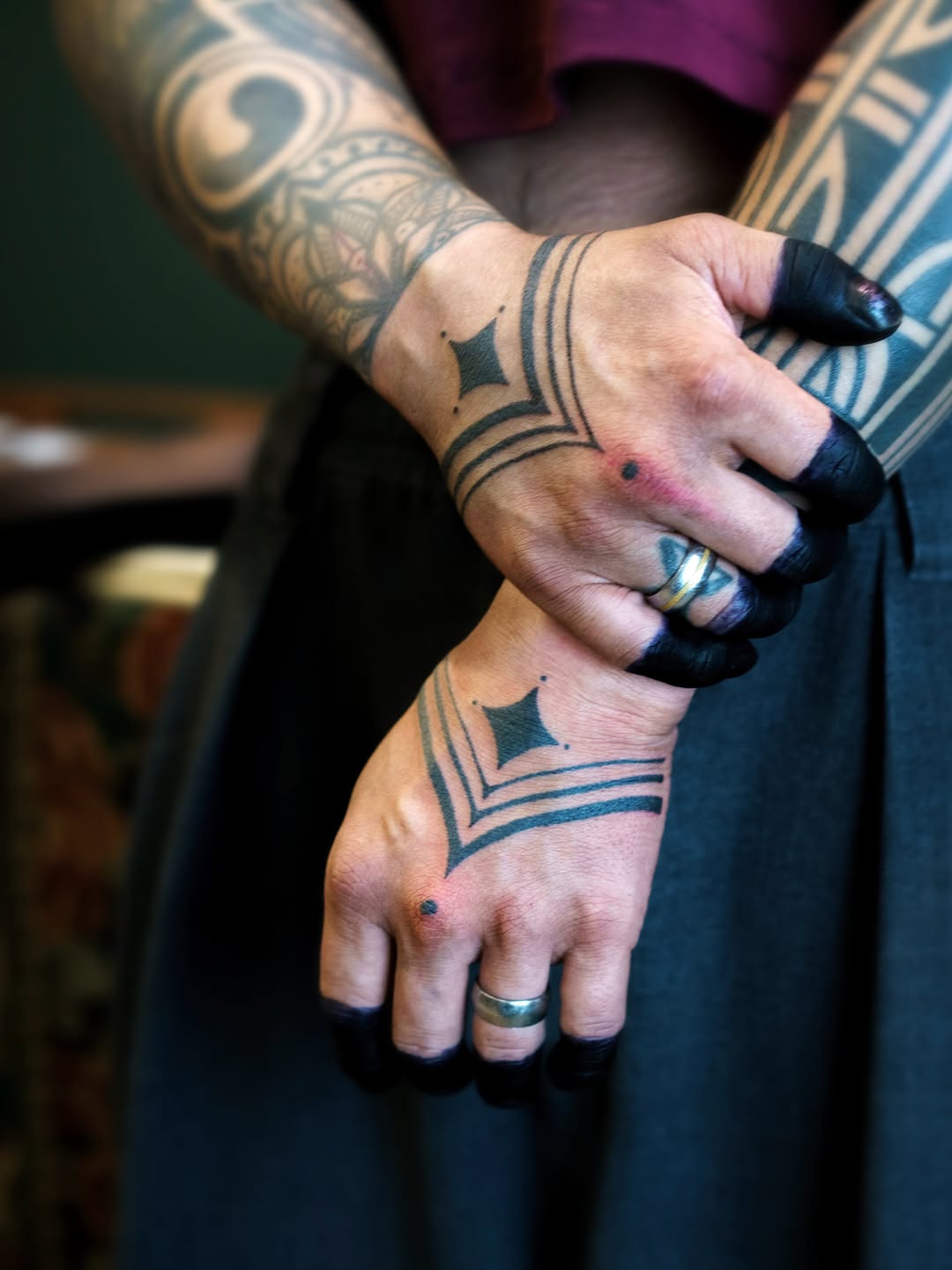 Geometric pattern on hands and arms tribal tattoo on the hand by 思Stacy