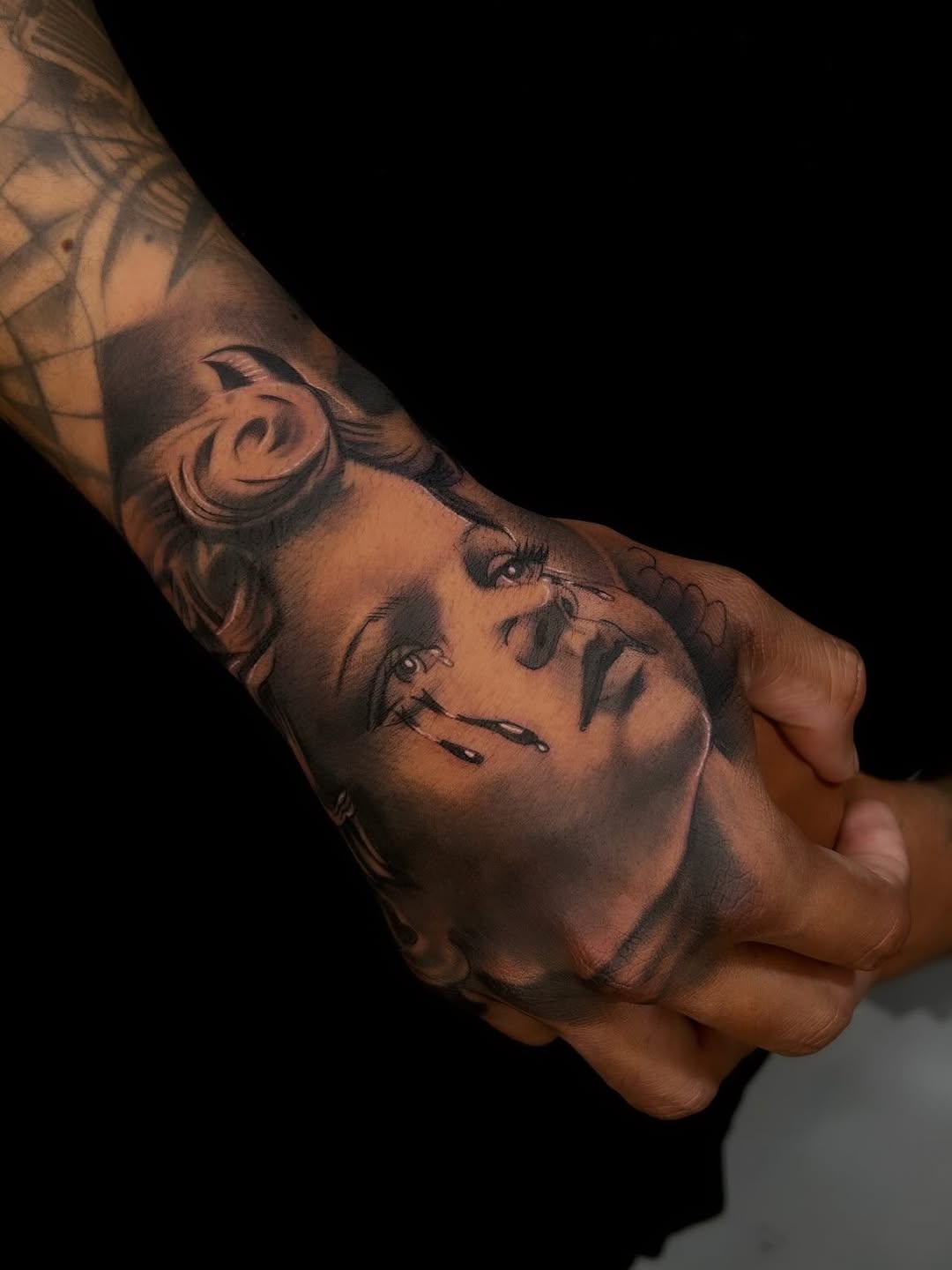 Tattoo by @jhonnye_tattoo — black_and_grey, realism