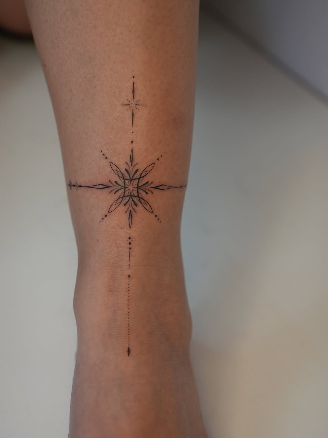 Tattoo by @xiu.tattoos — fine_line, geometric