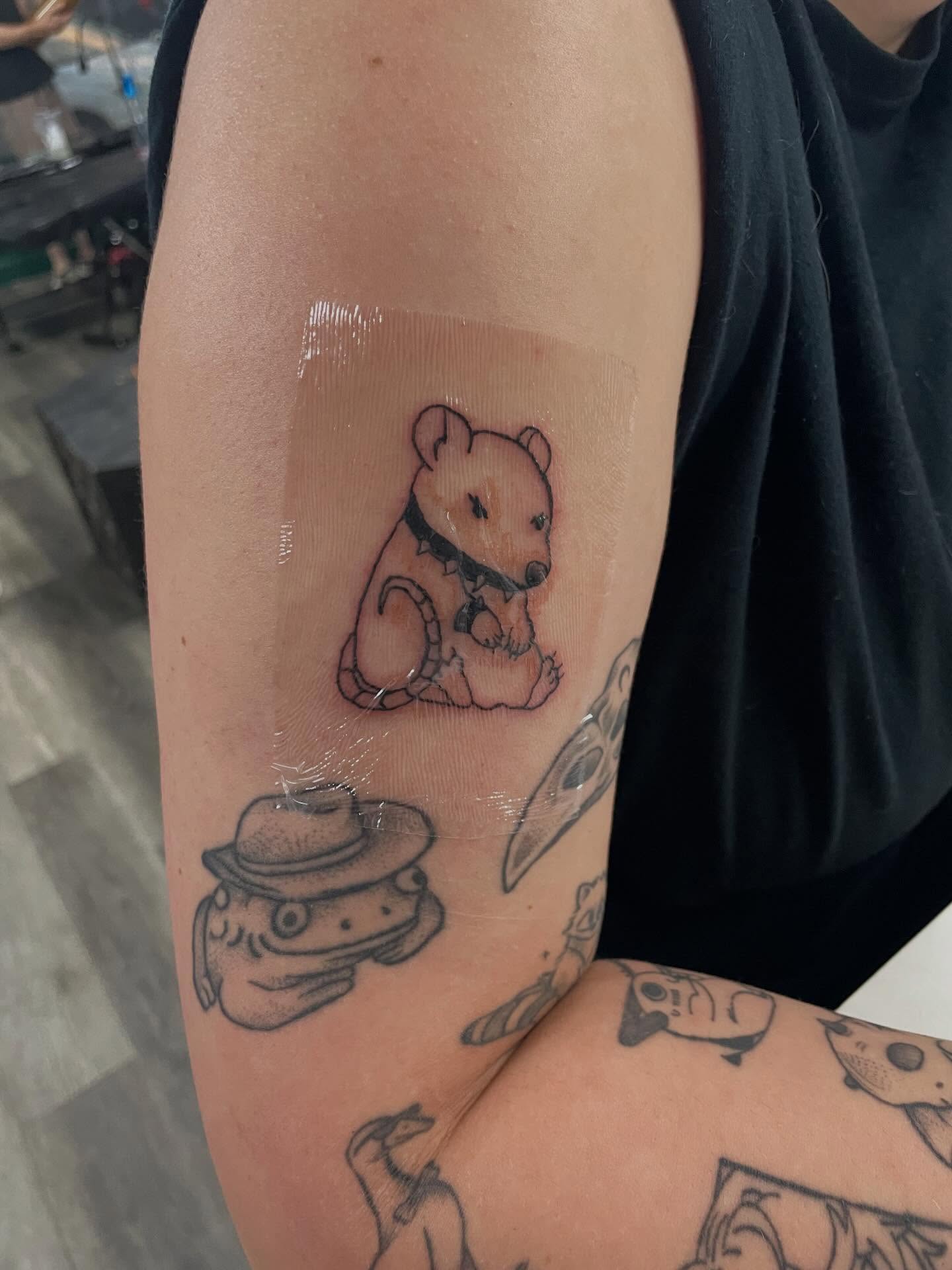 Tattoo by @yaya_tattoo26 — dotwork